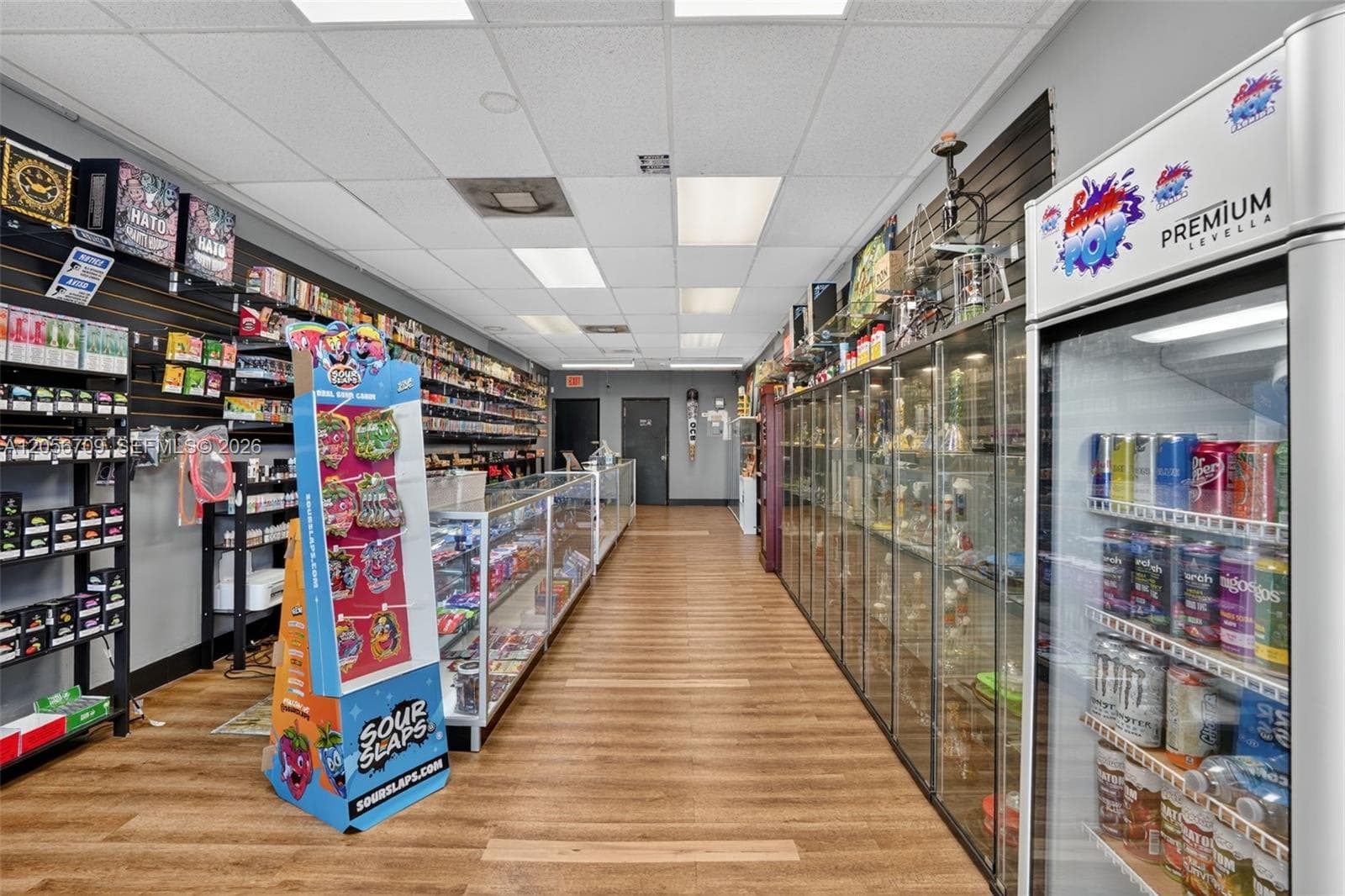 Smoke Shop for Sale in Coral Gables, Coral Gables, FL 33134 — zdjęcie 4