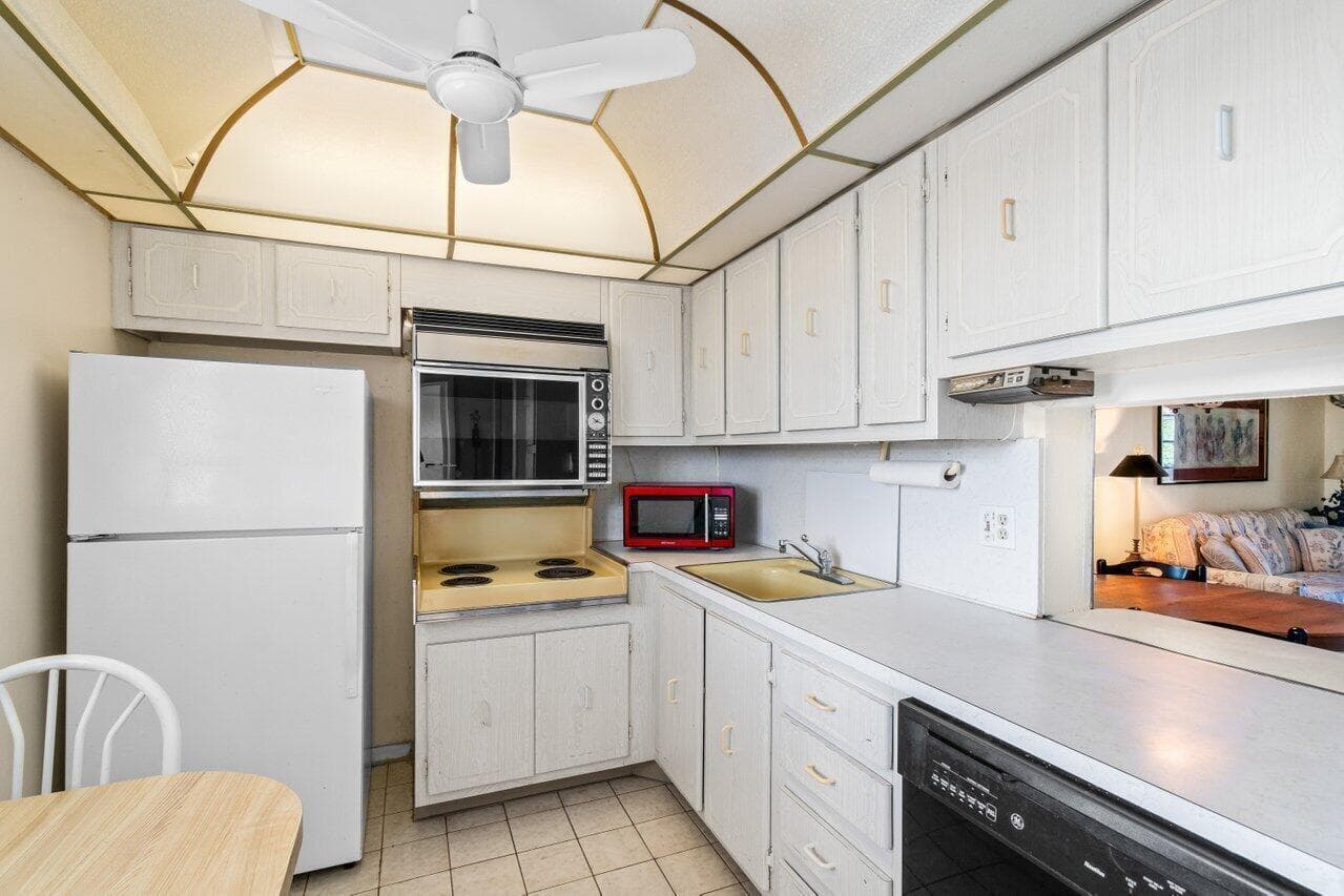 2615 NE 3rd Court # 308, Boynton Beach, FL 33435 — zdjęcie 2