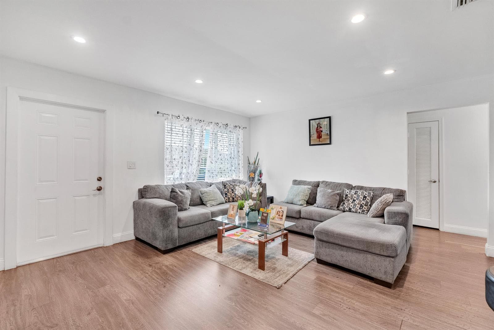 5711 NW 65TH Way, Tamarac, FL 33321 — zdjęcie 3