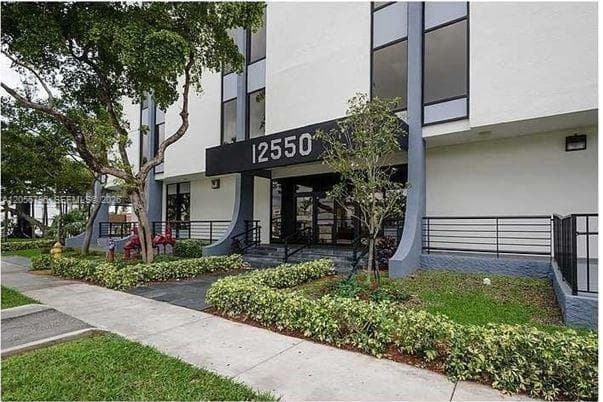 12550 Biscayne Blvd # 403, North Miami, FL 33181 — zdjęcie 3