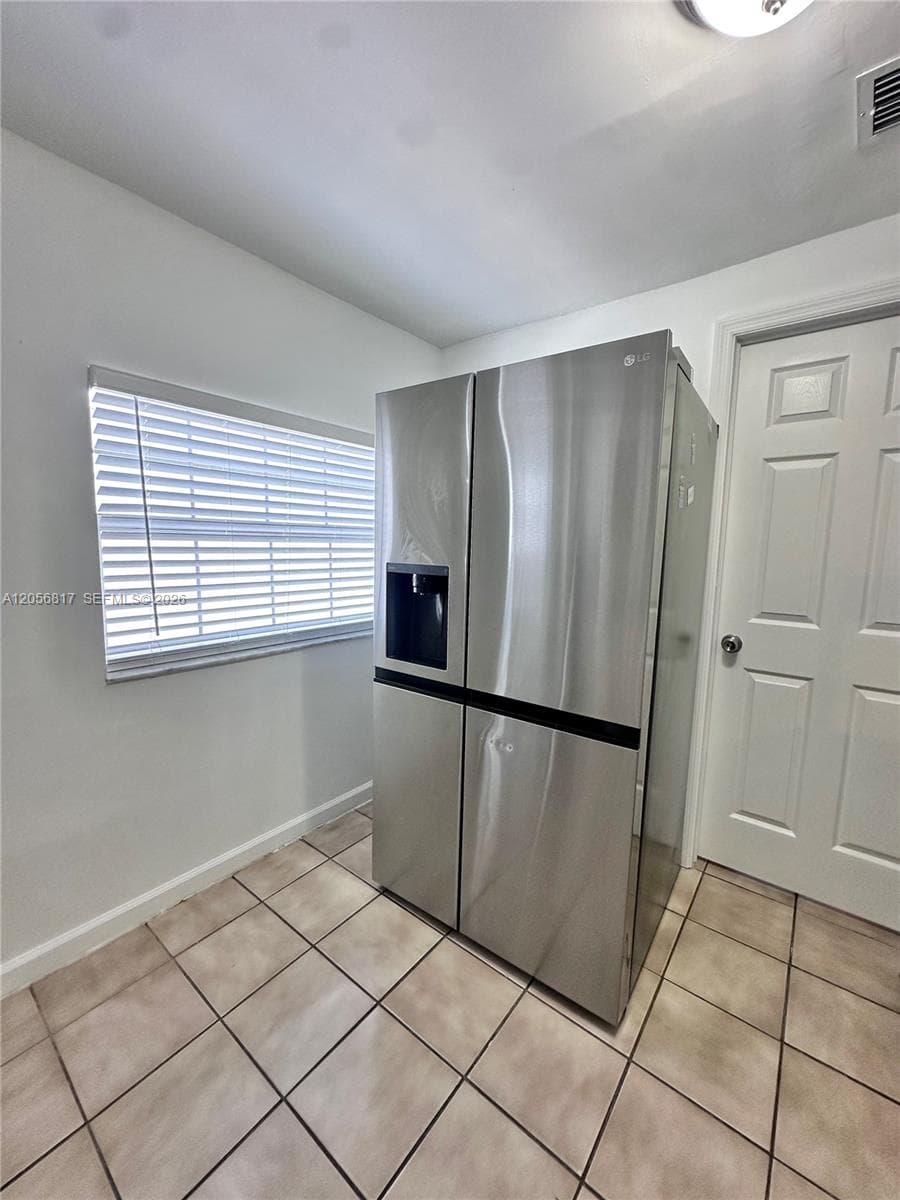 12021 SW 191st St # 1, Miami, FL 33177 — zdjęcie 2