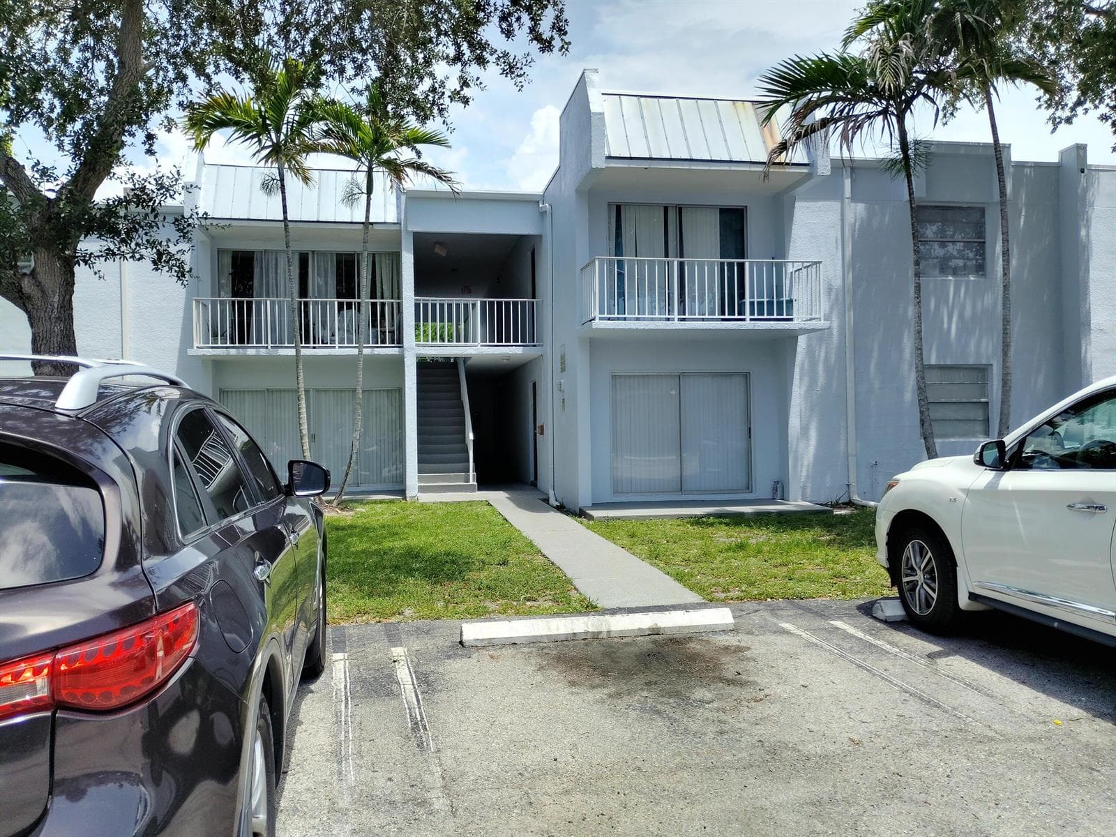 407 EXECUTIVE CENTER Drive # 110, West Palm Beach, FL 33401