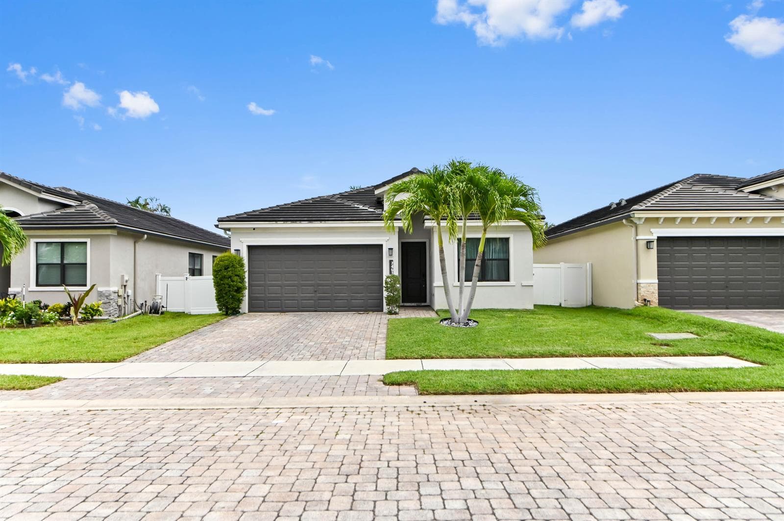 7461 Moonrise Drive, Lake Worth, FL 33467