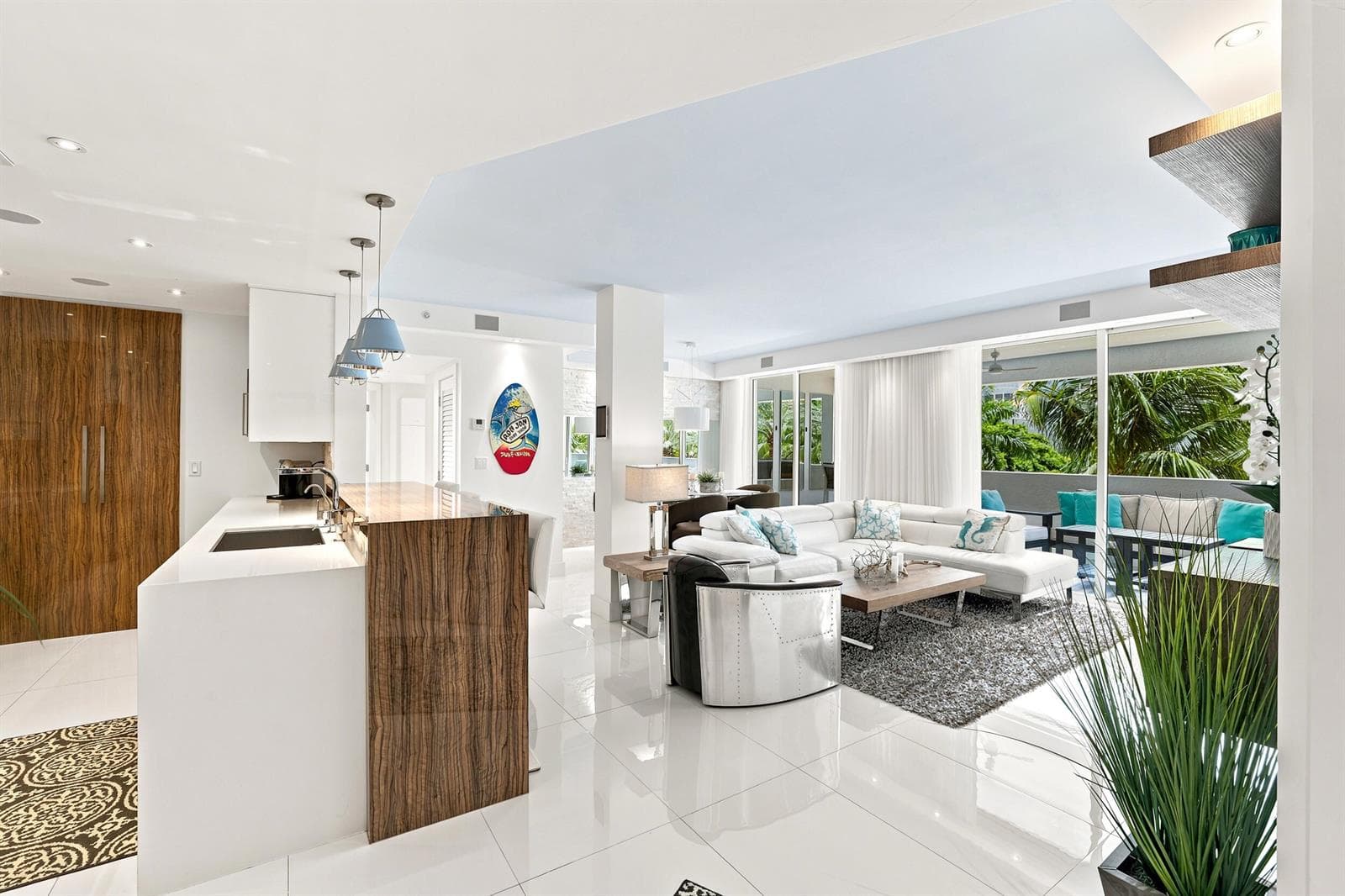 17100 N Bay Road # 1401, Sunny Isles Beach, FL 33160
