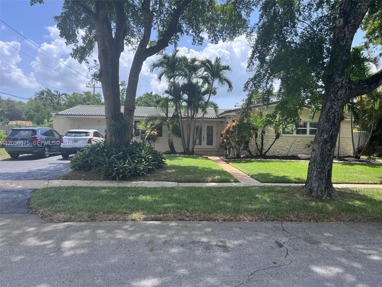 880 Azalea Ct, Plantation, FL 33317 — zdjęcie 3