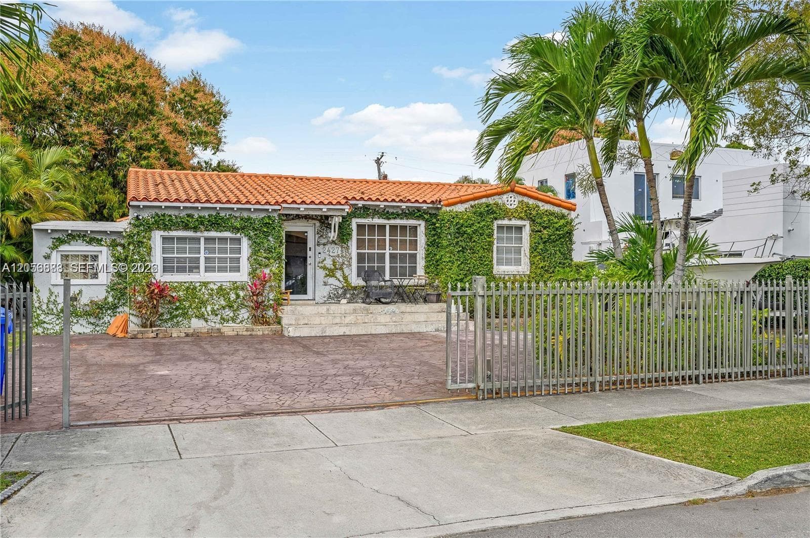 2427 SW 12th St, Miami, FL 33135 — zdjęcie 5