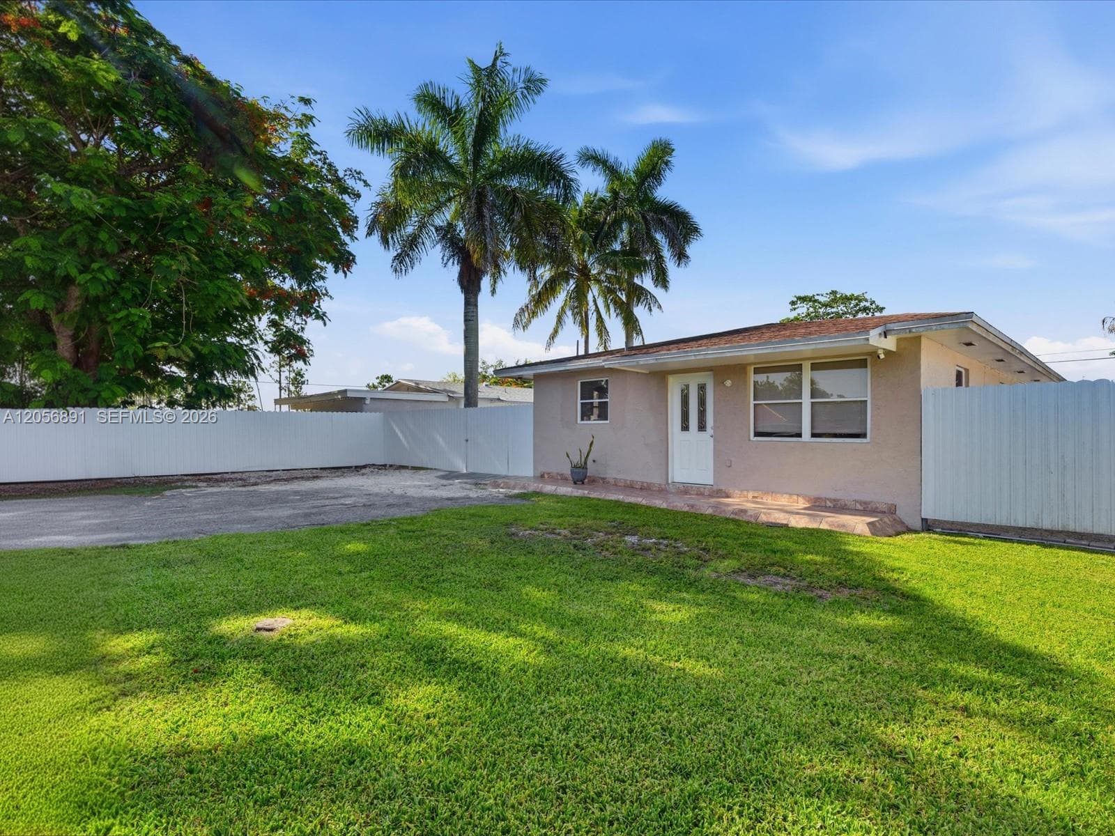 827 SW 3rd St, Florida City, FL 33034 — zdjęcie 2