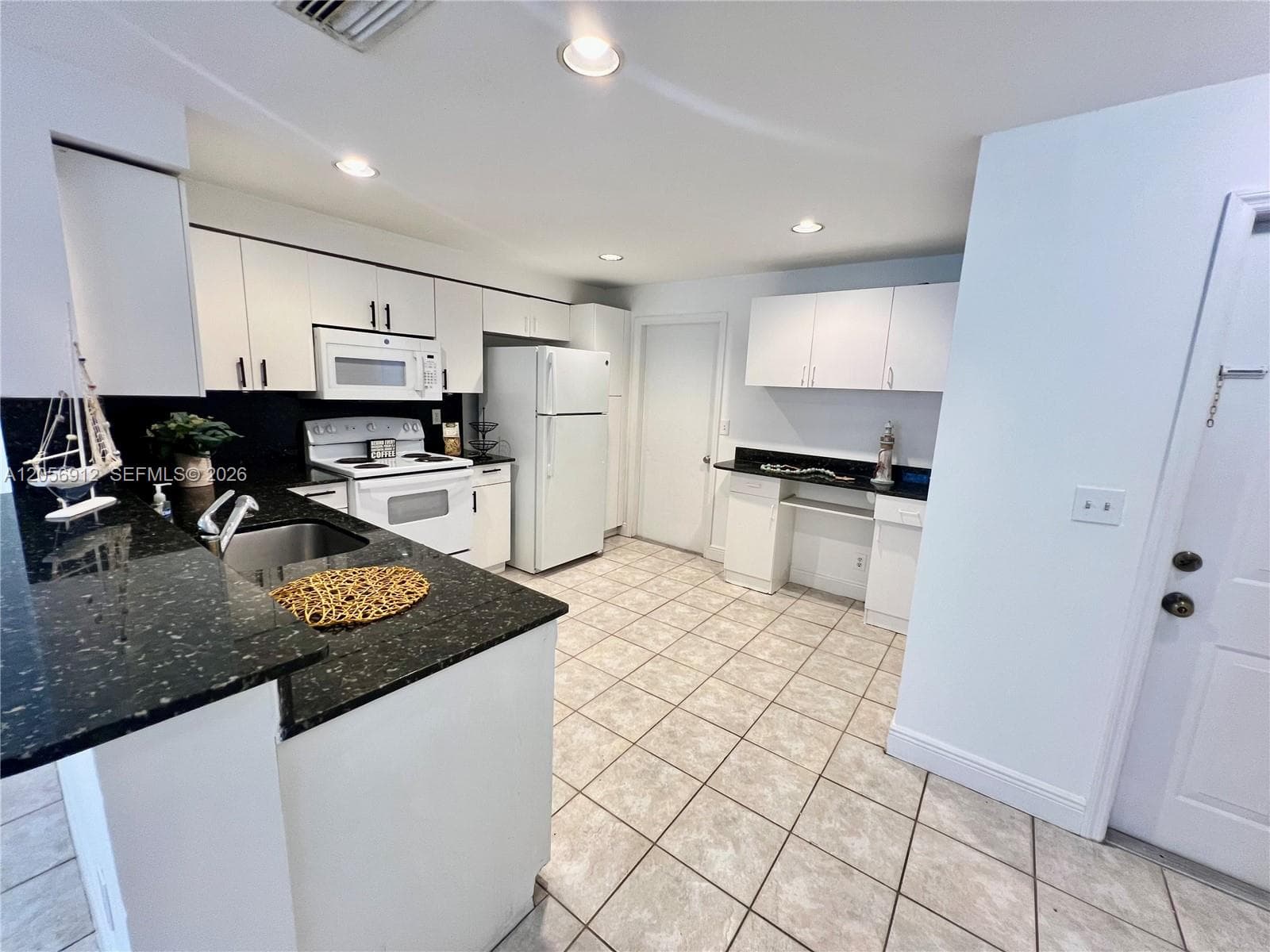 1387 Barcelona Way # 3-26, Weston, FL 33327 — zdjęcie 5
