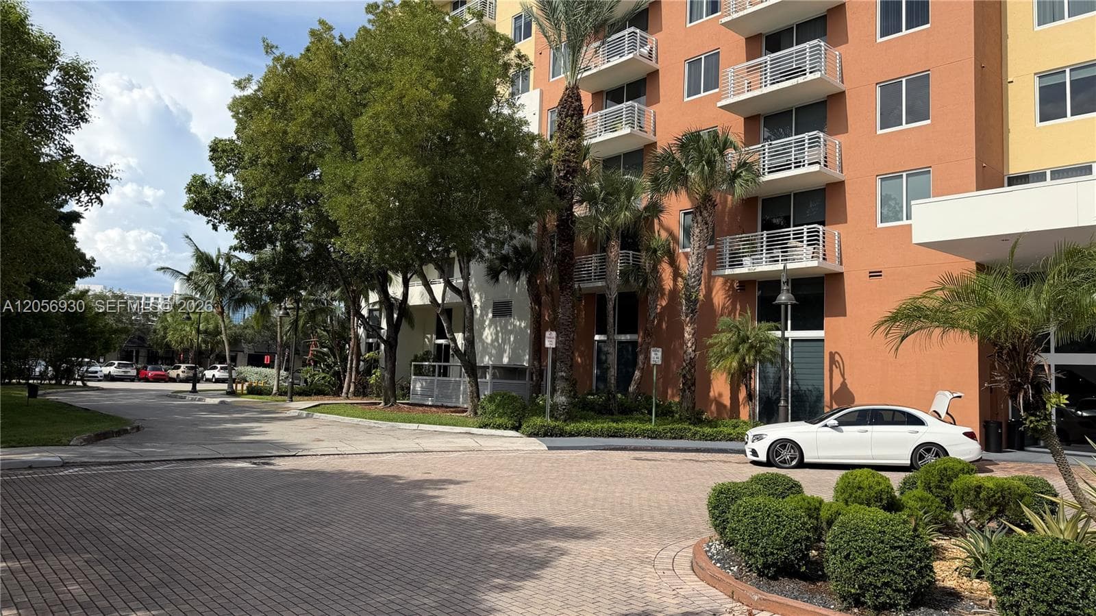 2775 NE 187th St # 316, Aventura, FL 33180 — zdjęcie 3