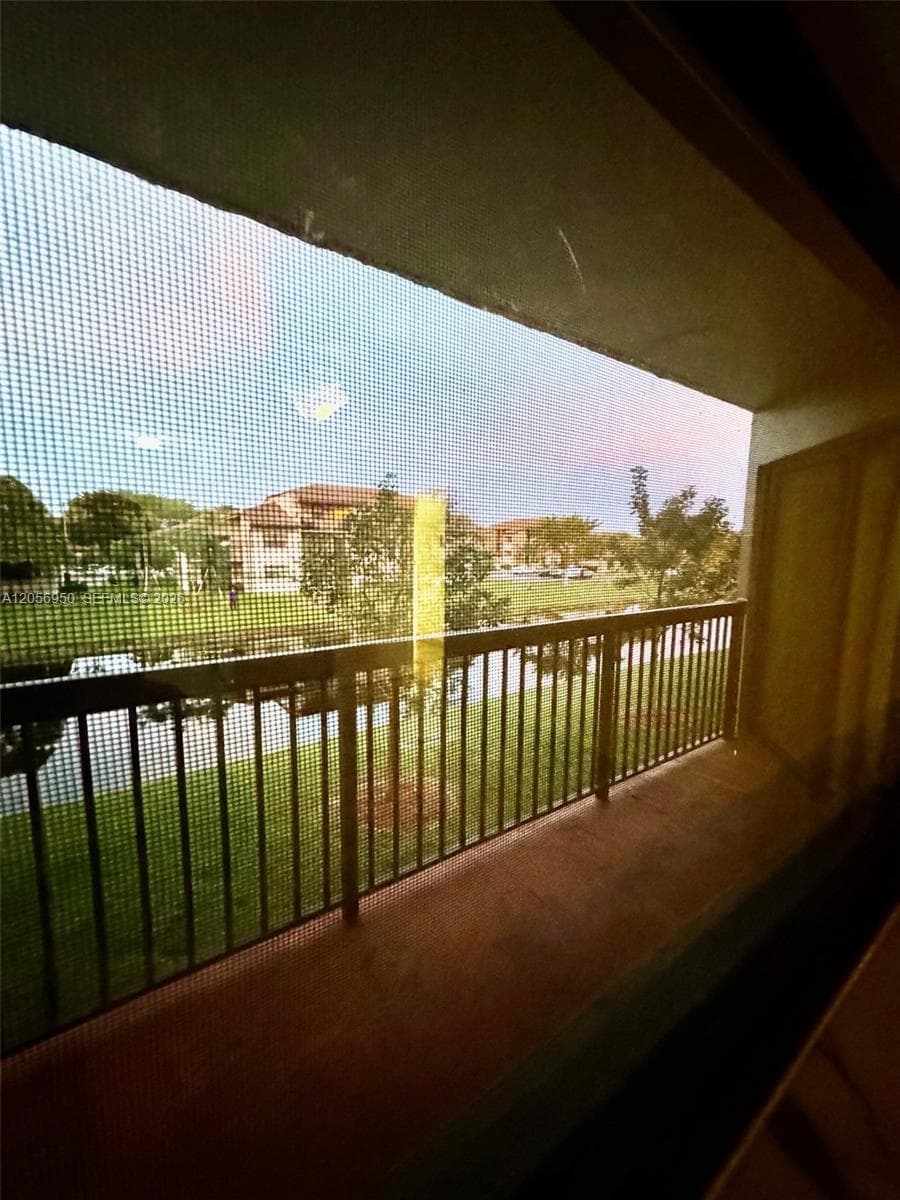 9945 Nob Hill Ct # 9945, Sunrise, FL 33351 — zdjęcie 3