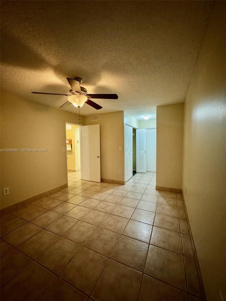 9945 Nob Hill Ct # 9945, Sunrise, FL 33351 — zdjęcie 4