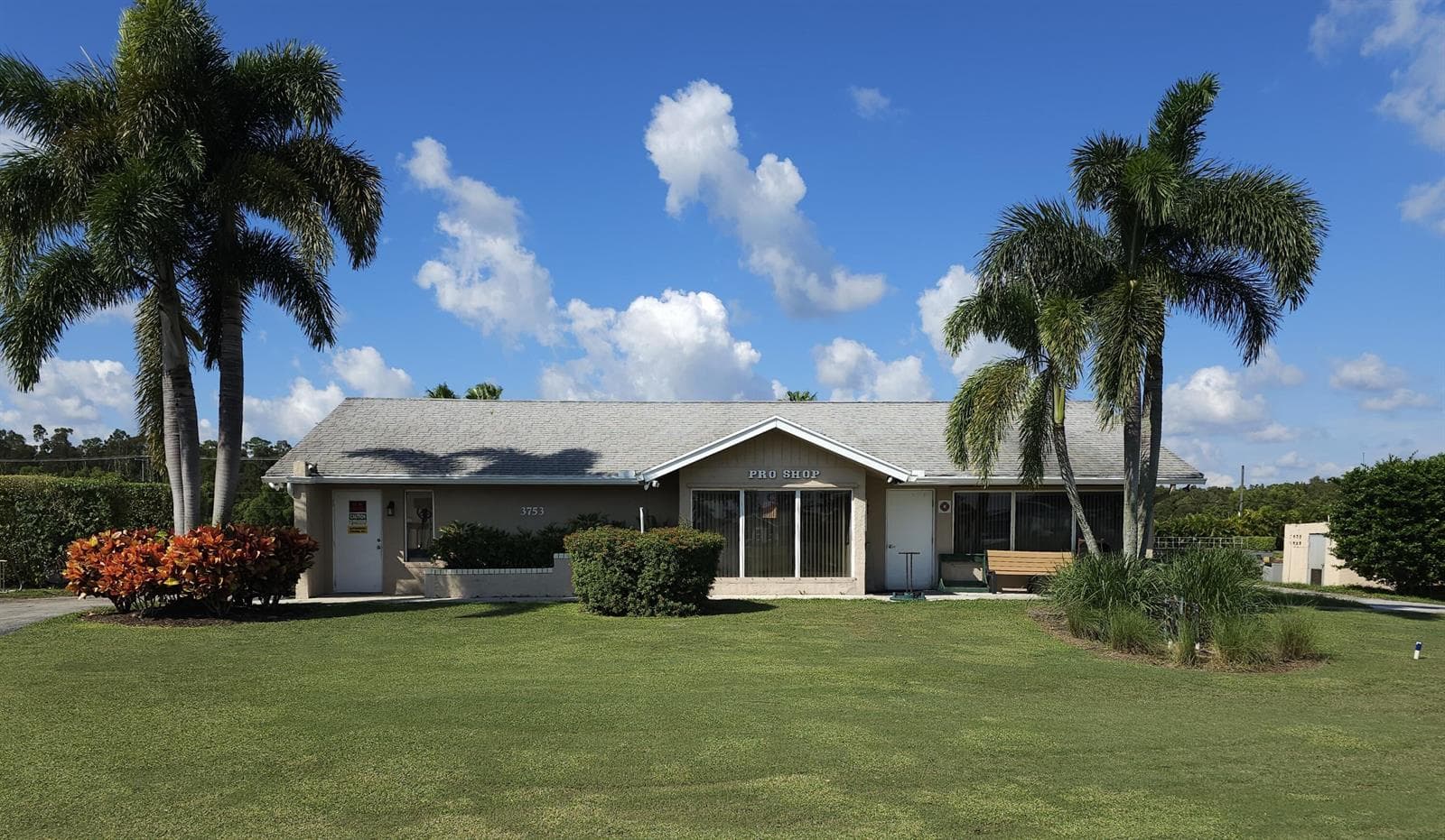 5037 ALFRED Drive, West Palm Beach, FL 33417 — zdjęcie 3