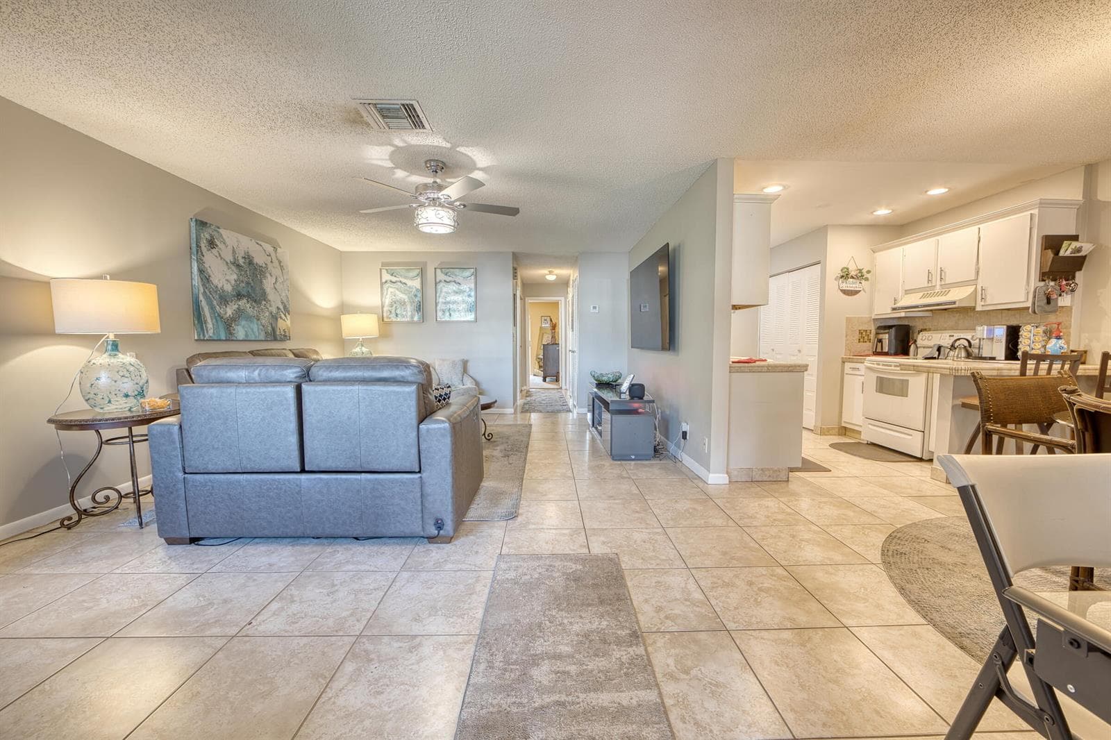 5037 ALFRED Drive, West Palm Beach, FL 33417 — zdjęcie 4
