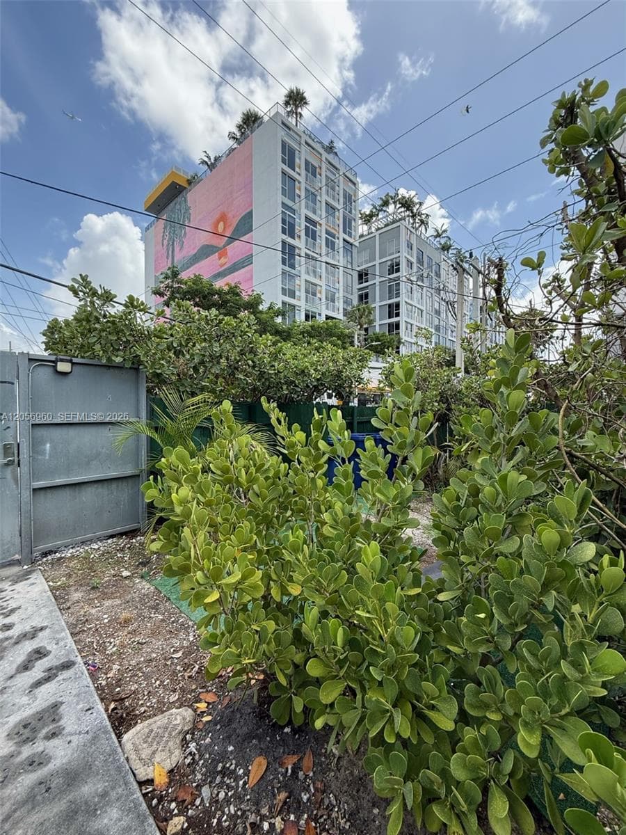 118 NW 24th St, Miami, FL 33127 — zdjęcie 2