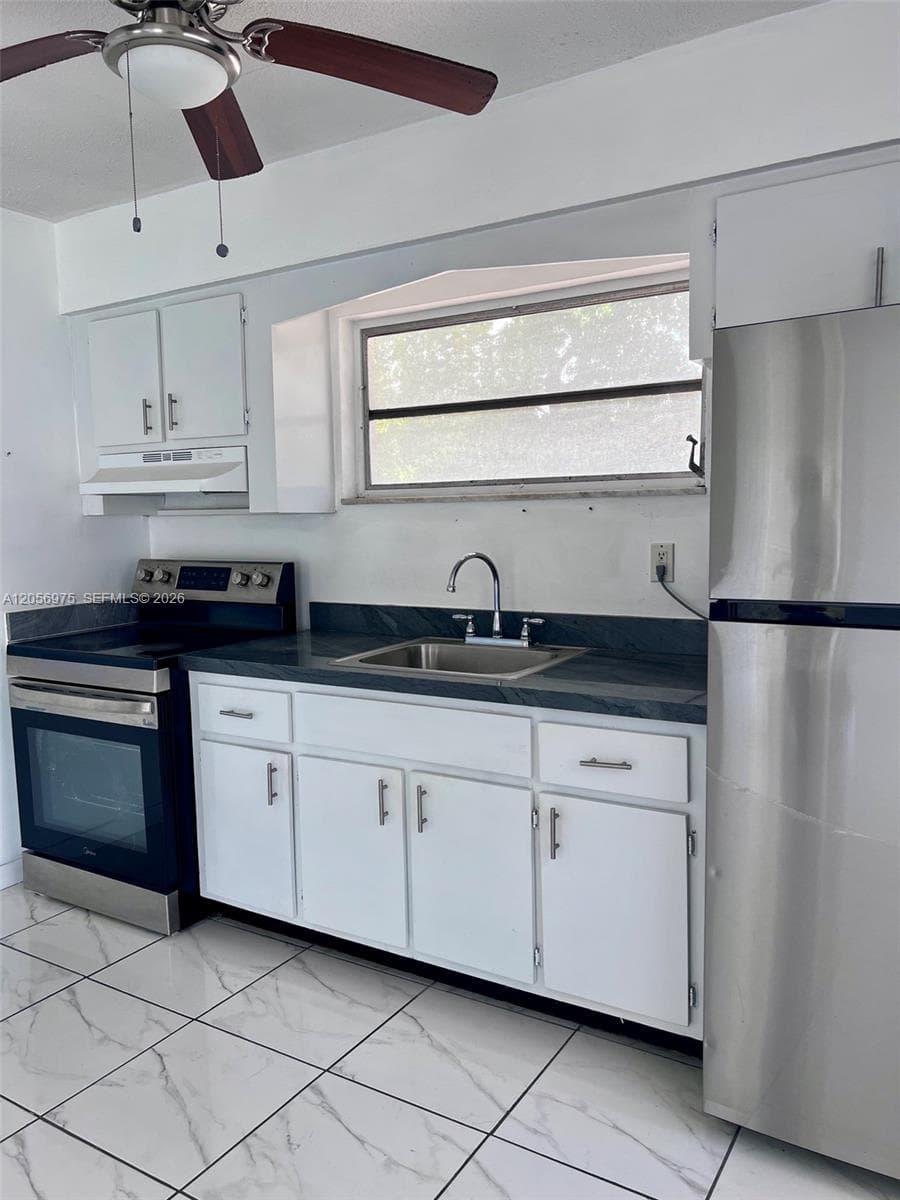 121 NE 80 TER # 5, Miami, FL 33131 — zdjęcie 4