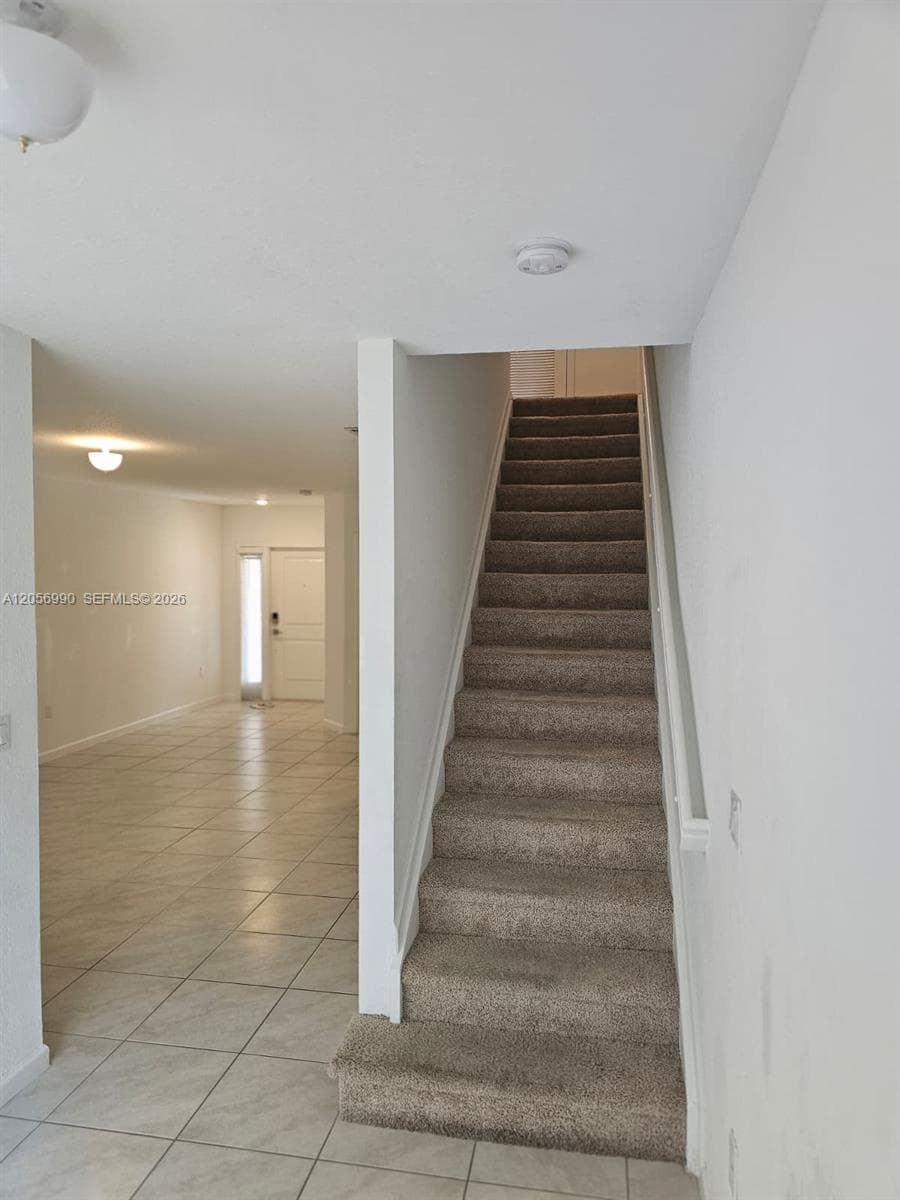 561 NE 5th St, Florida City, FL 33034 — zdjęcie 5