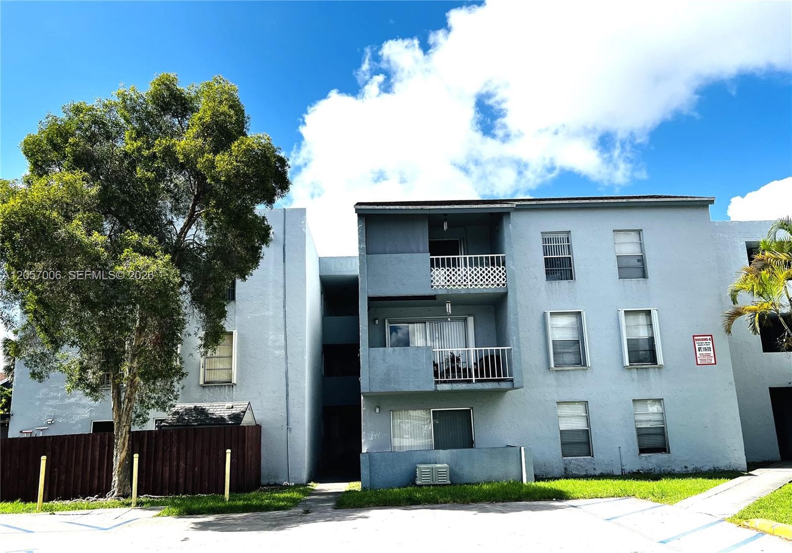 6195 W 18th Ave # G214, Hialeah, FL 33012