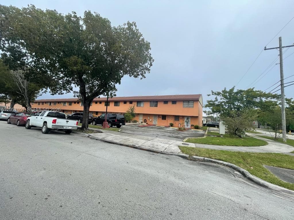 10851 SW 6th St # 5, Sweetwater, FL 33174 — zdjęcie 2