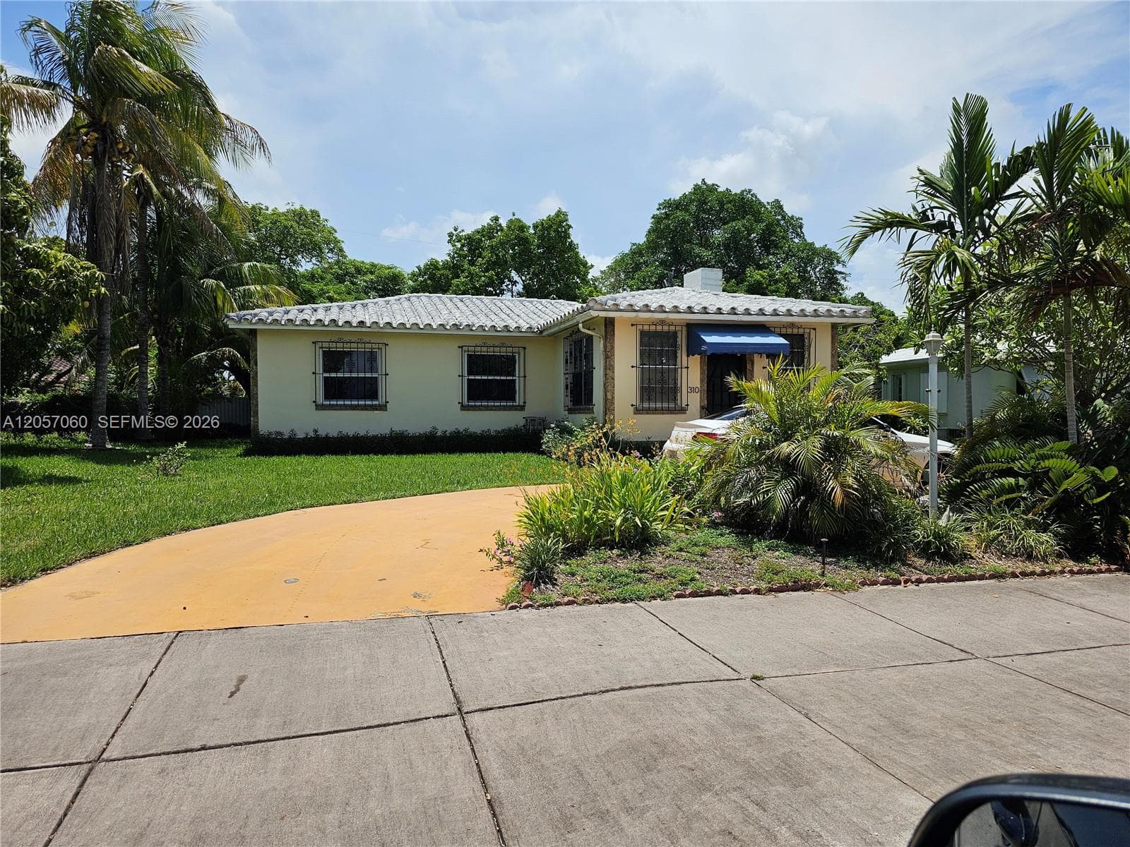 310 Ponce De Leon Blvd, Coral Gables, FL 33134 — zdjęcie 2