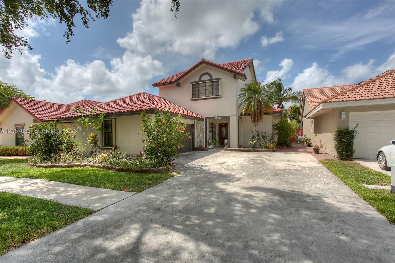 9521 NW 18th Mnr, Plantation, FL 33322