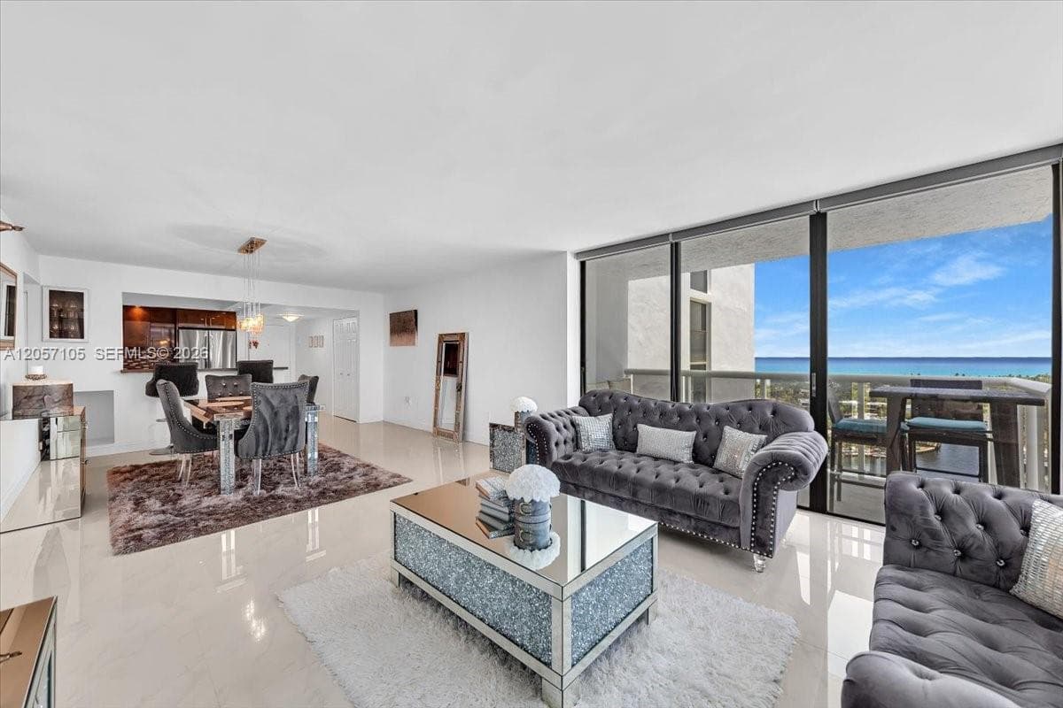 20515 E Country Club Dr # 2048, Aventura, FL 33180 — zdjęcie 2