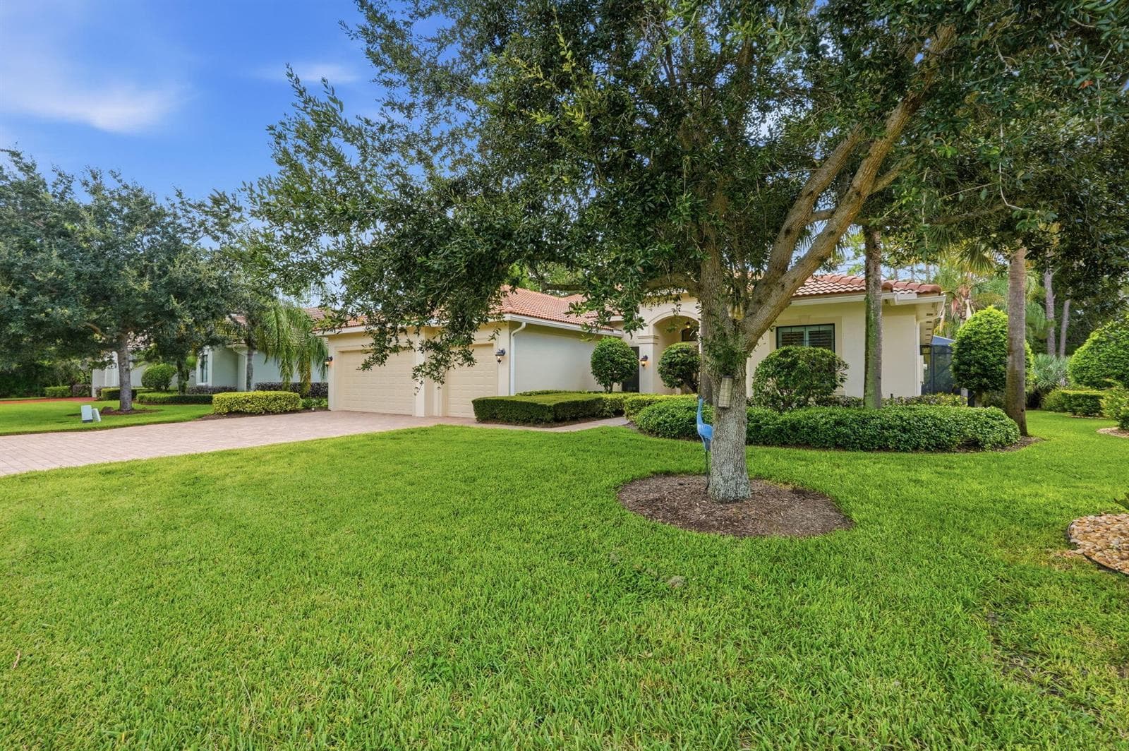 2553 NW CRYSTAL LAKE Drive NW, Jensen Beach, FL 34957 — zdjęcie 4