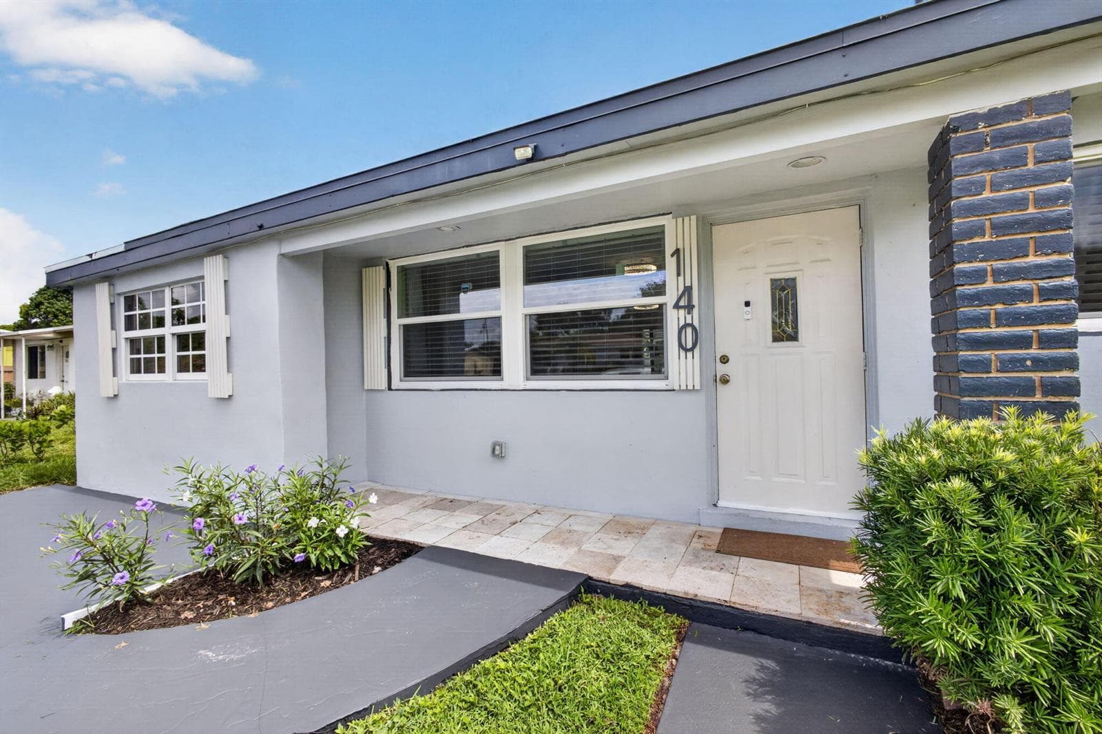140 W 31st Court, Riviera Beach, FL 33404 — zdjęcie 2