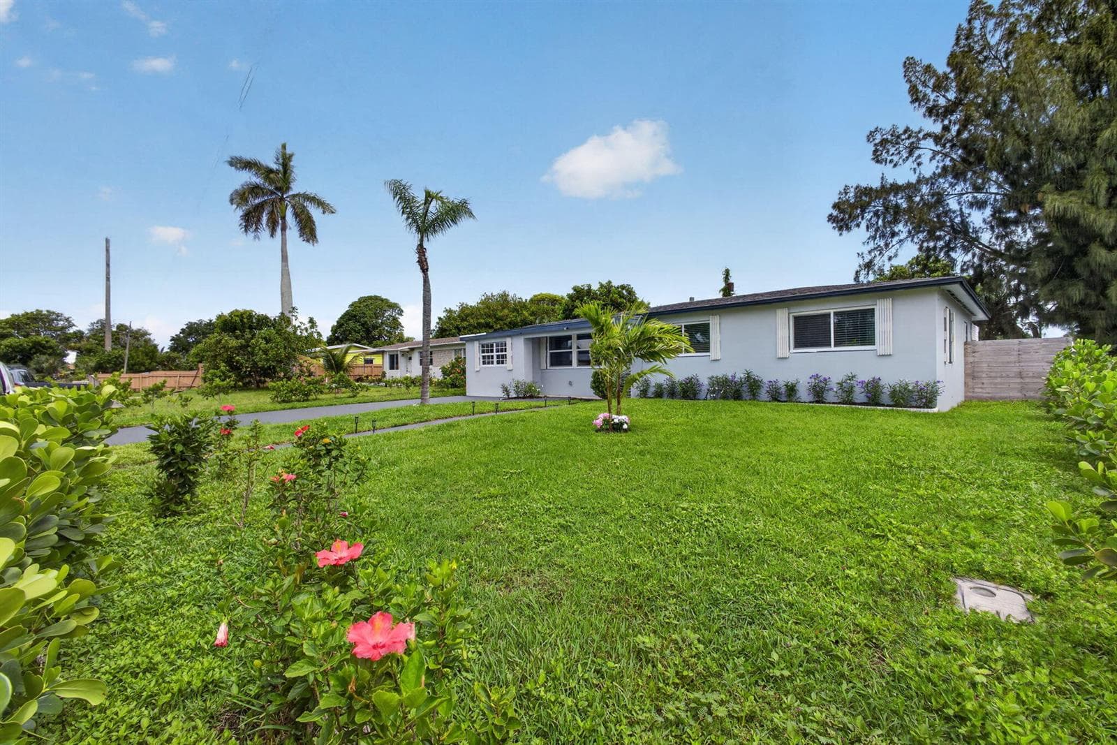 140 W 31st Court, Riviera Beach, FL 33404 — zdjęcie 3