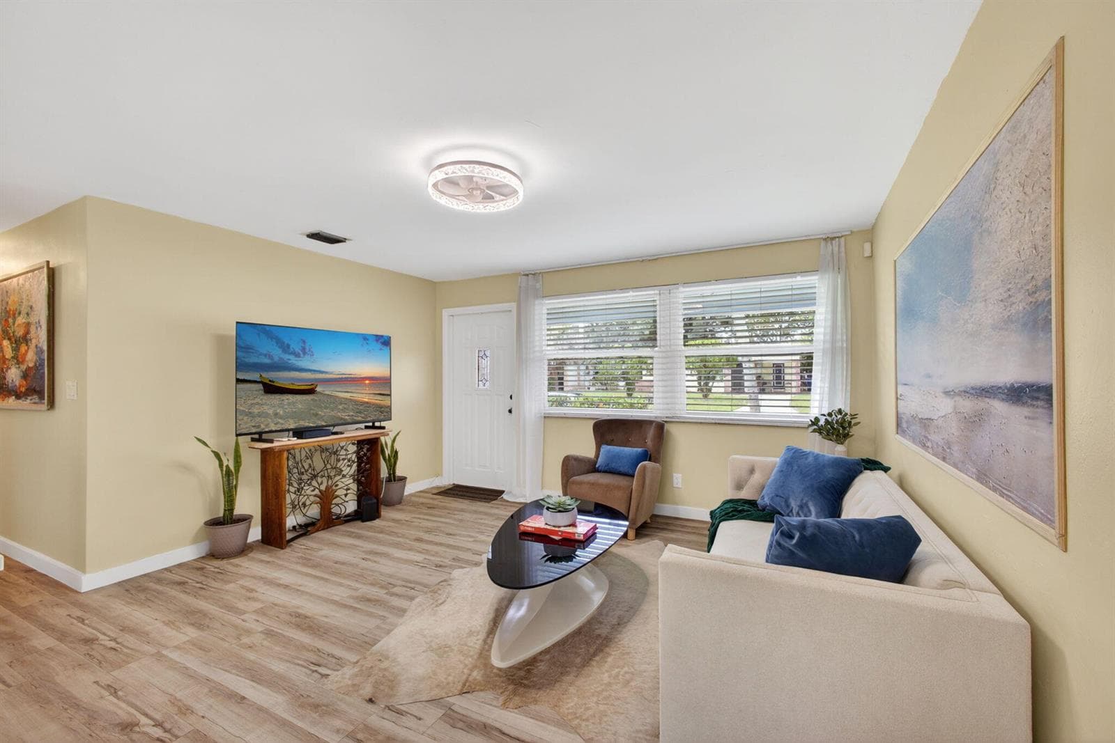140 W 31st Court, Riviera Beach, FL 33404 — zdjęcie 4