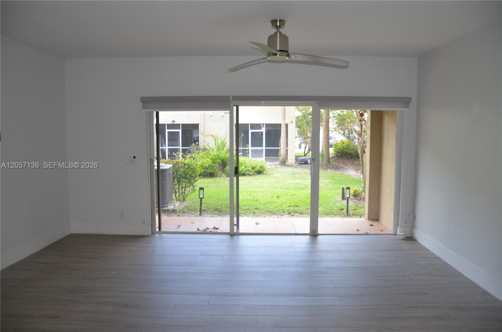 351 SW 121st Ave, Pembroke Pines, FL 33025 — zdjęcie 3