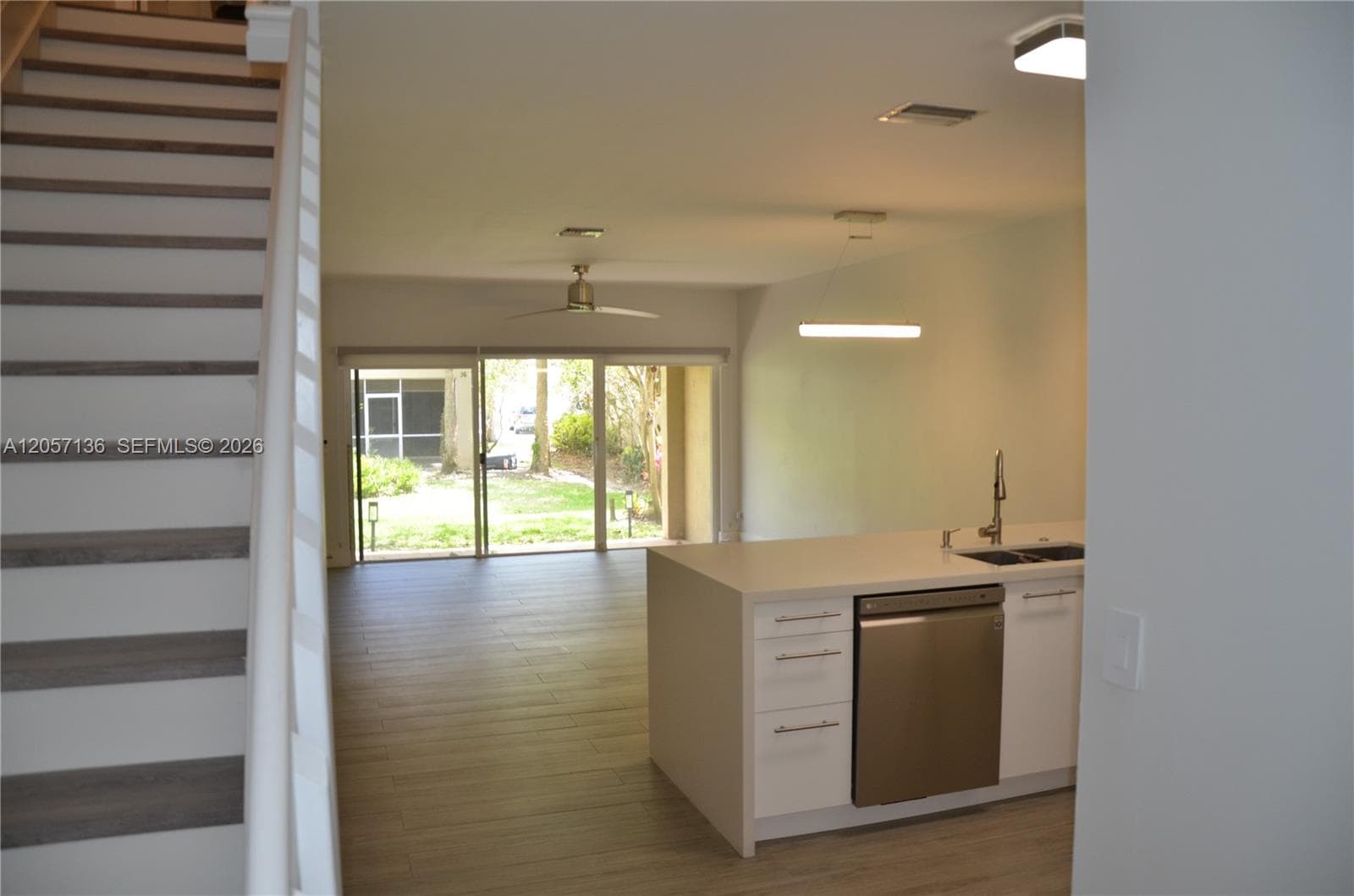 351 SW 121st Ave, Pembroke Pines, FL 33025 — zdjęcie 4