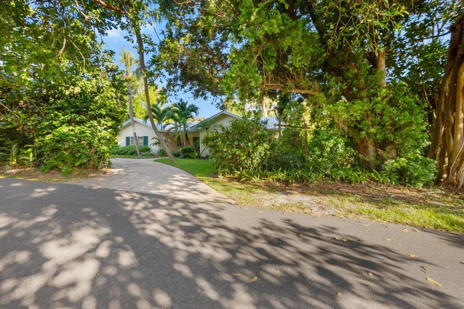 24 N Via Lucindia, Sewalls Point, FL 34996 — zdjęcie 2