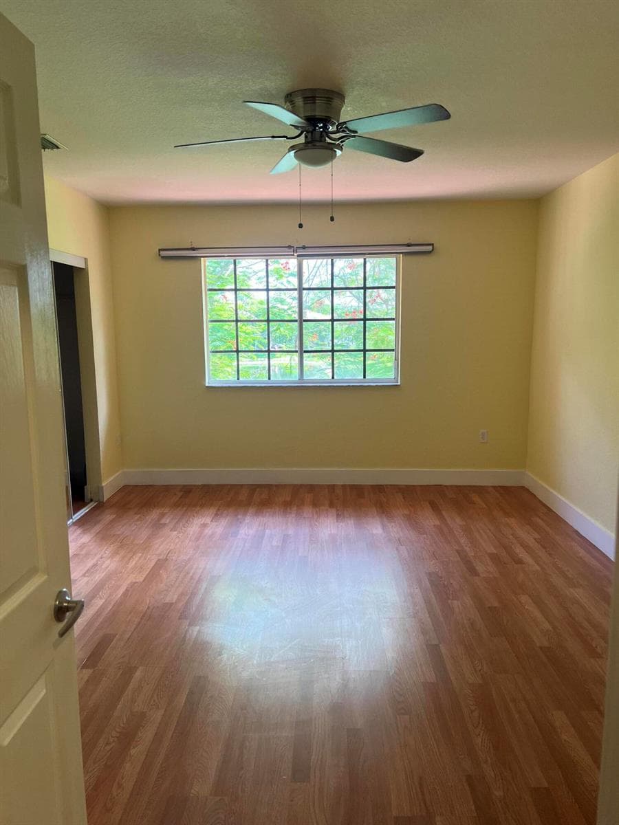 4113 NAPOLI LAKE Drive, Riviera Beach, FL 33410 — zdjęcie 5