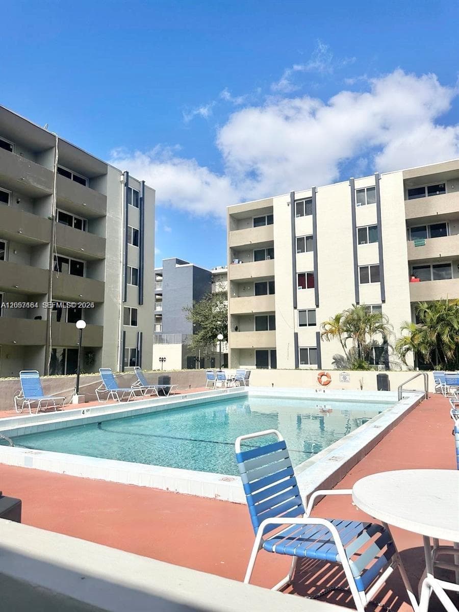 10090 NW 80th Ct # 1542, Hialeah Gardens, FL 33016 — zdjęcie 2