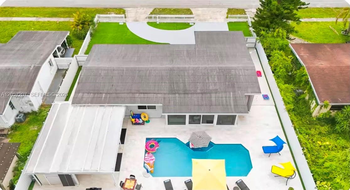 561 NE 172nd St, North Miami Beach, FL 33162 — zdjęcie 5