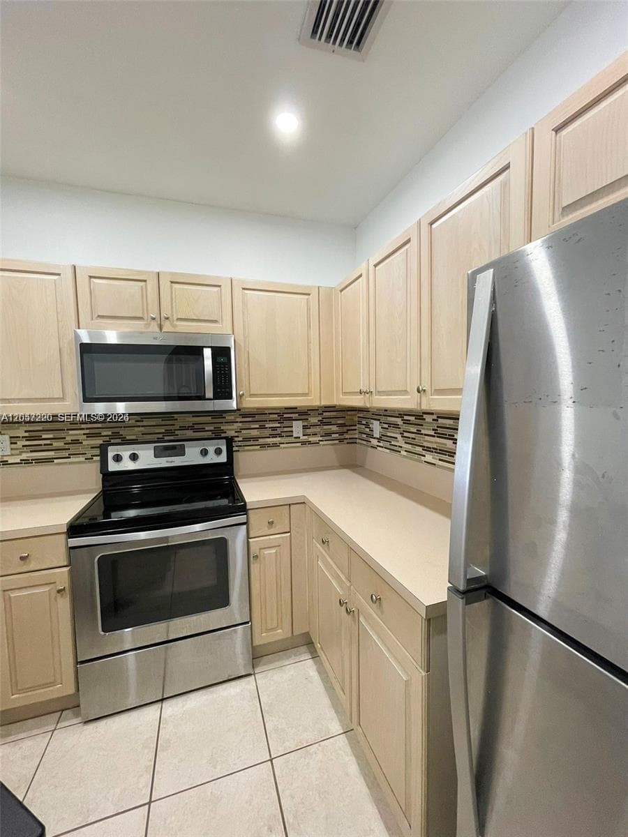 12162 SW 5th Ct, Pembroke Pines, FL 33025 — zdjęcie 5
