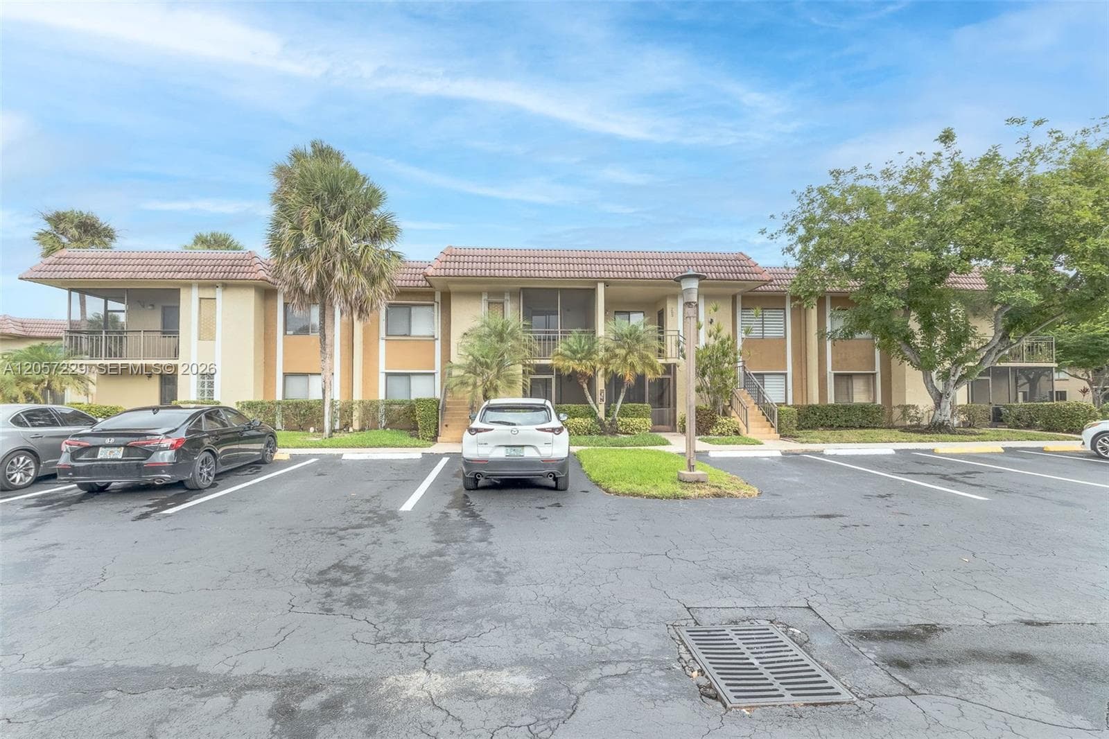 325 Lakeview Dr # 102, Weston, FL 33326 — zdjęcie 2