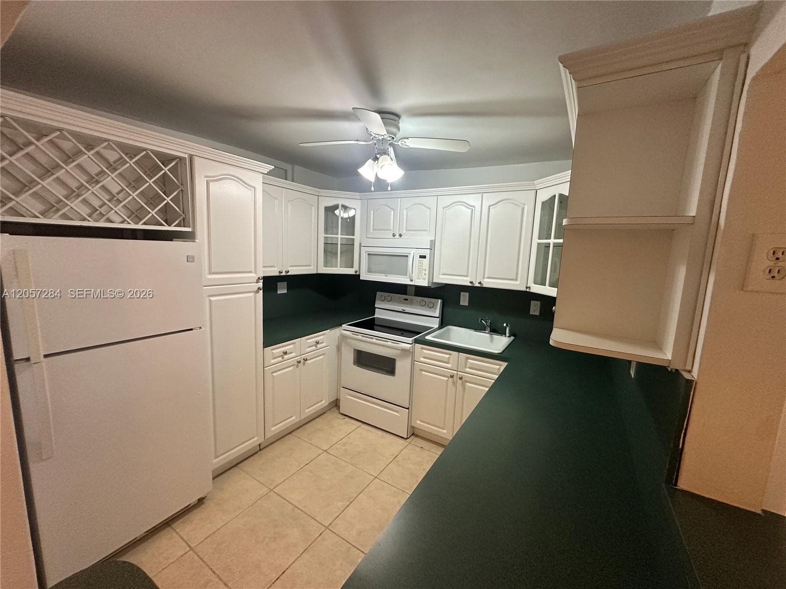 12590 NE 16th Ave # 509, North Miami, FL 33161 — zdjęcie 2