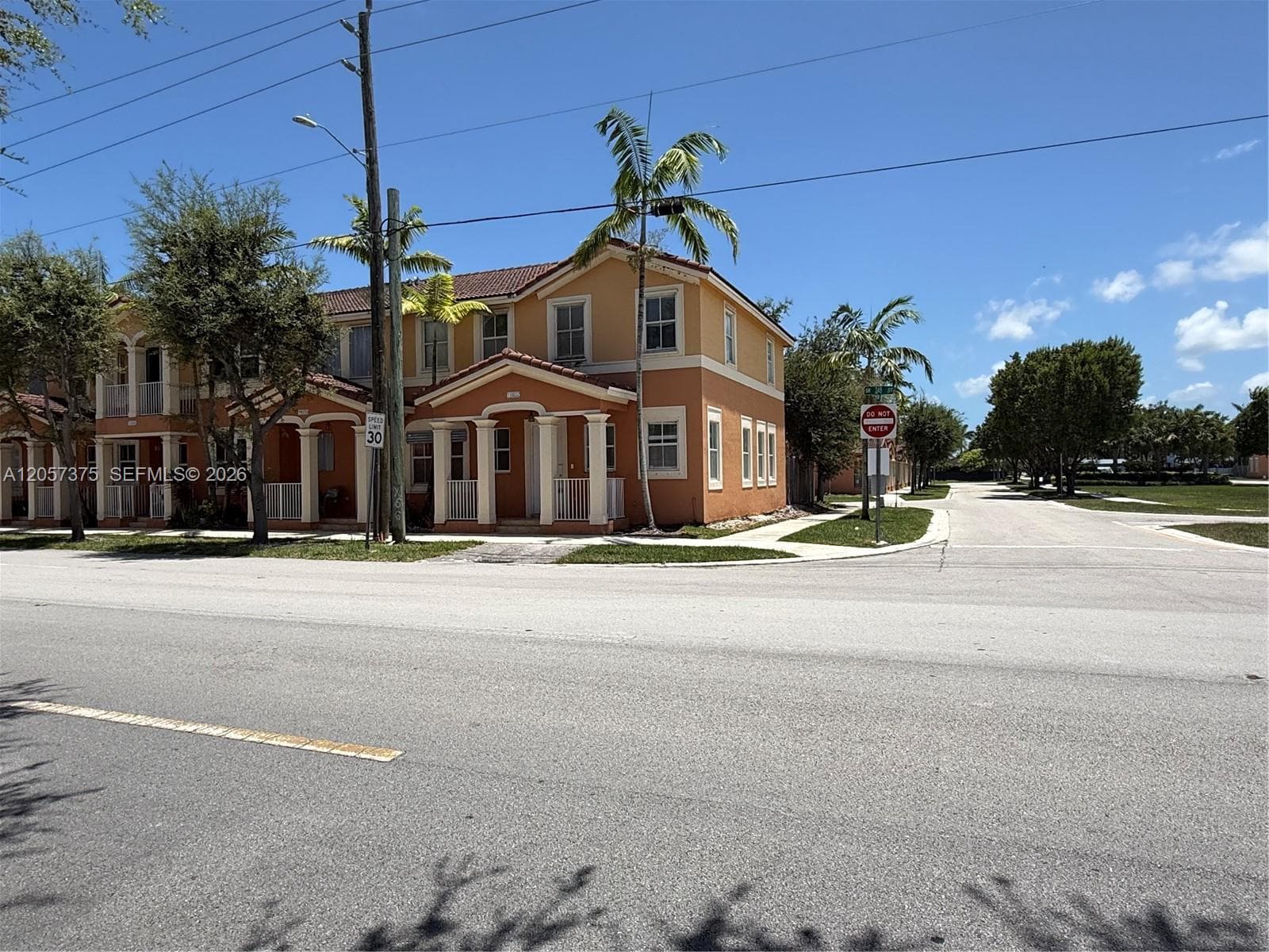 10852 SW 240th St, Homestead, FL 33032