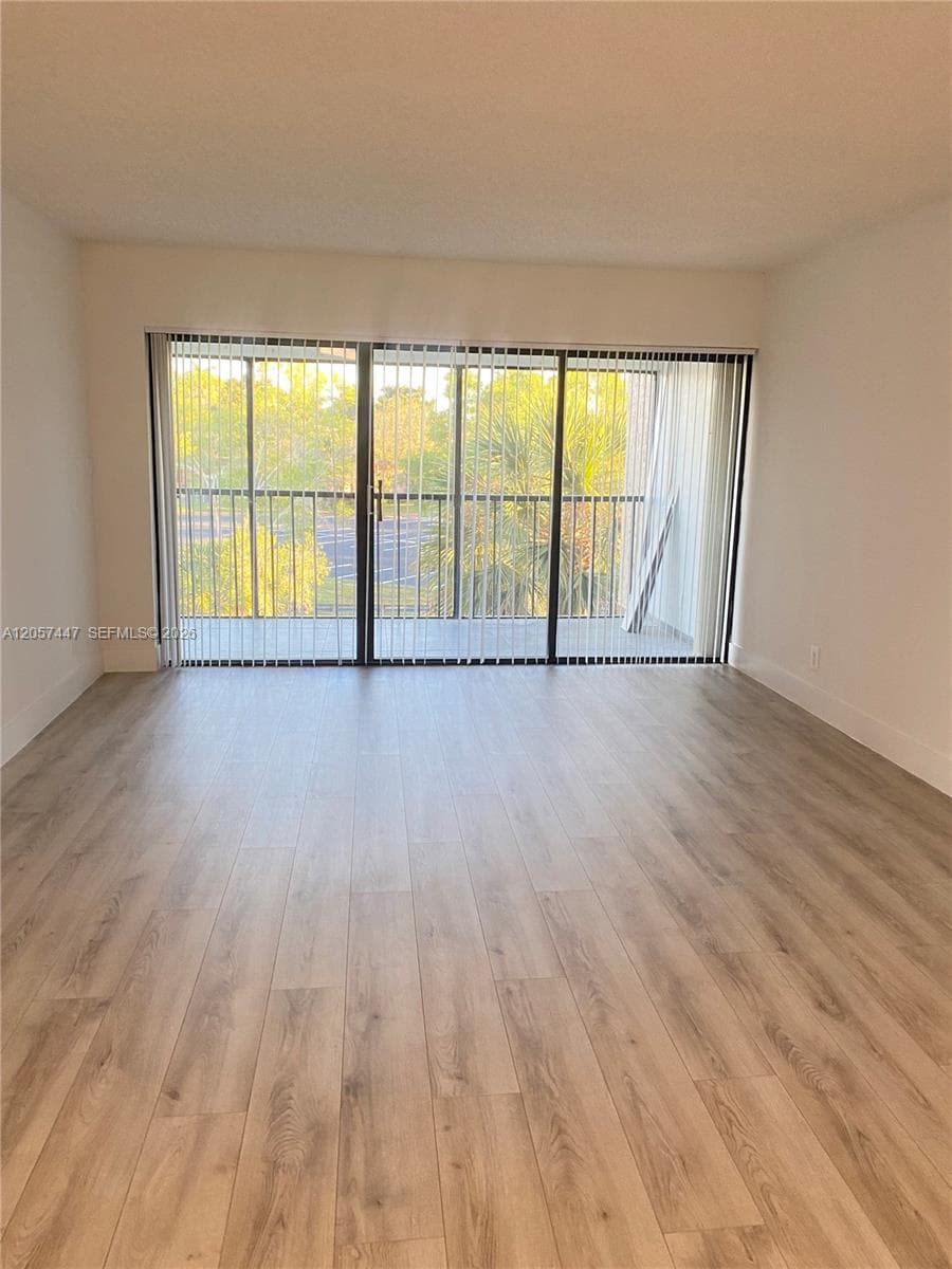 240 Lakeview Dr # 303, Weston, FL 33326 — zdjęcie 2