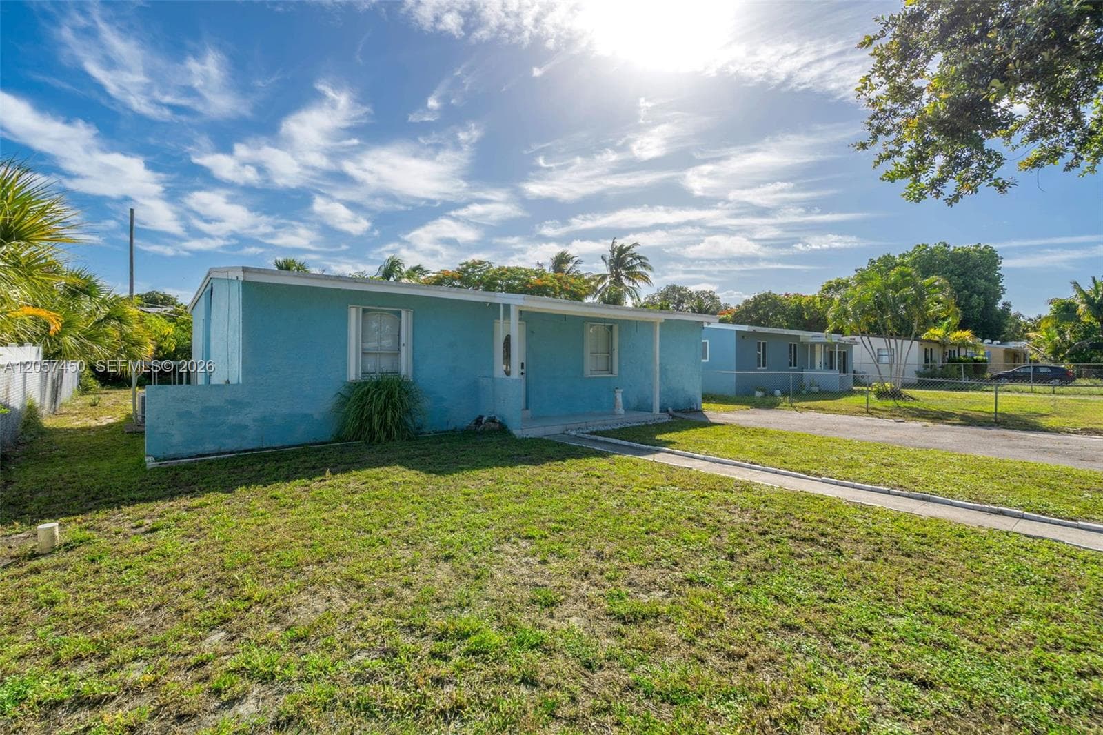 1207 Chateau Park Dr, Fort Lauderdale, FL 33311 — zdjęcie 3