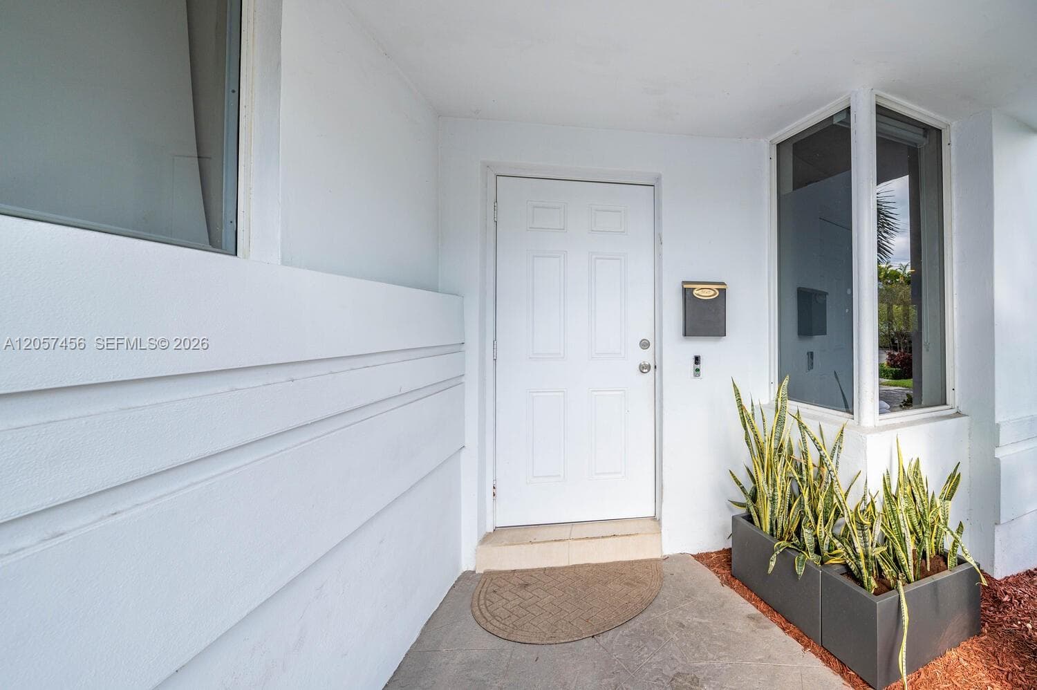 9520 E Broadview Dr, Bay Harbor Islands, FL 33154 — zdjęcie 3