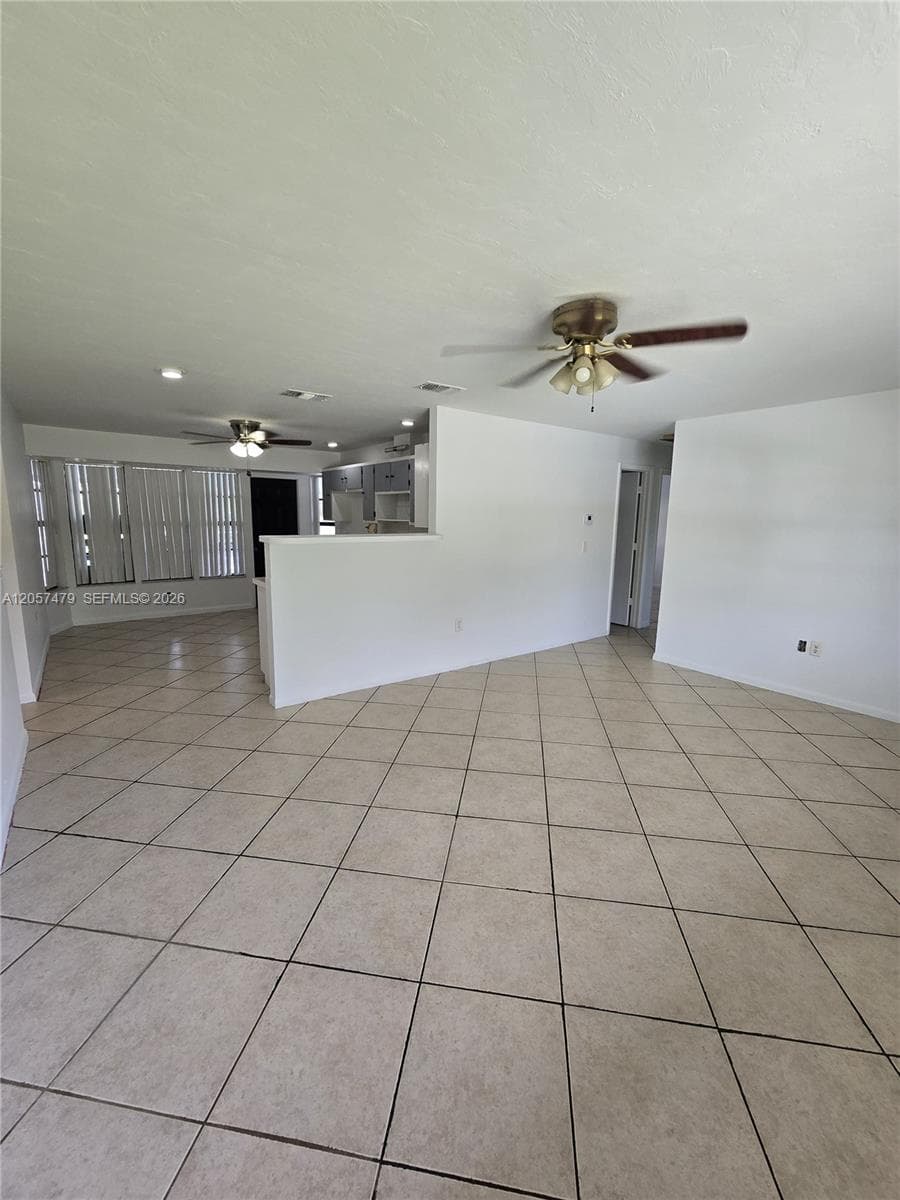 2816 9 TH SW, Lehigh Acres, FL 33976 — zdjęcie 4