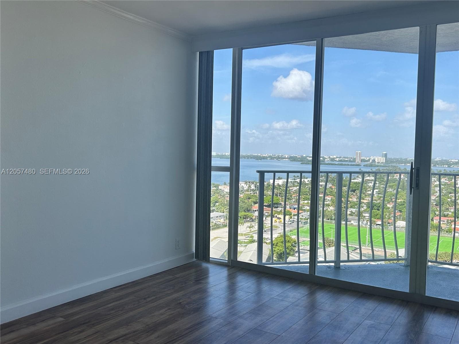 7601 E Treasure Dr # 2104, North Bay Village, FL 33141 — zdjęcie 3