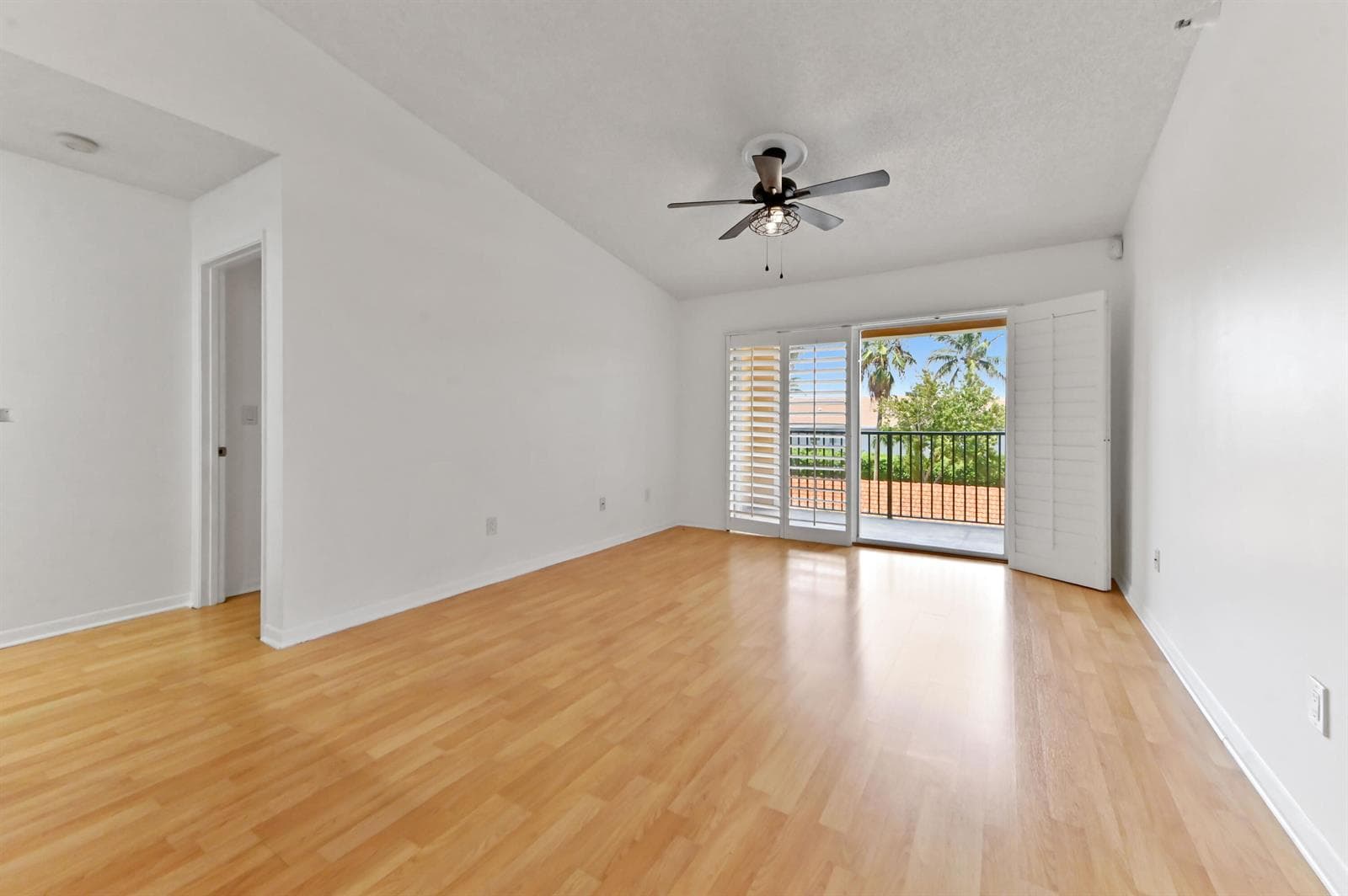 140 Yacht Club Way # 307, Hypoluxo, FL 33462 — zdjęcie 4