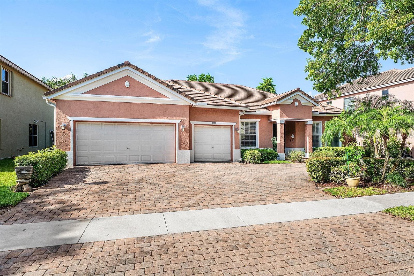 9058 SEDGEWOOD Drive, Lake Worth, FL 33467 — zdjęcie 2