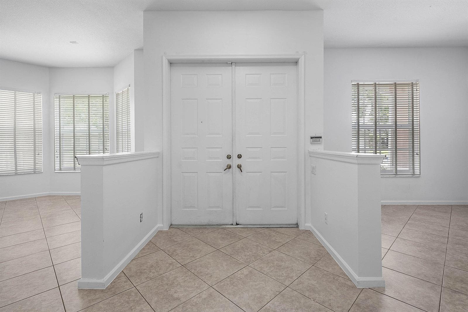 9058 SEDGEWOOD Drive, Lake Worth, FL 33467 — zdjęcie 4