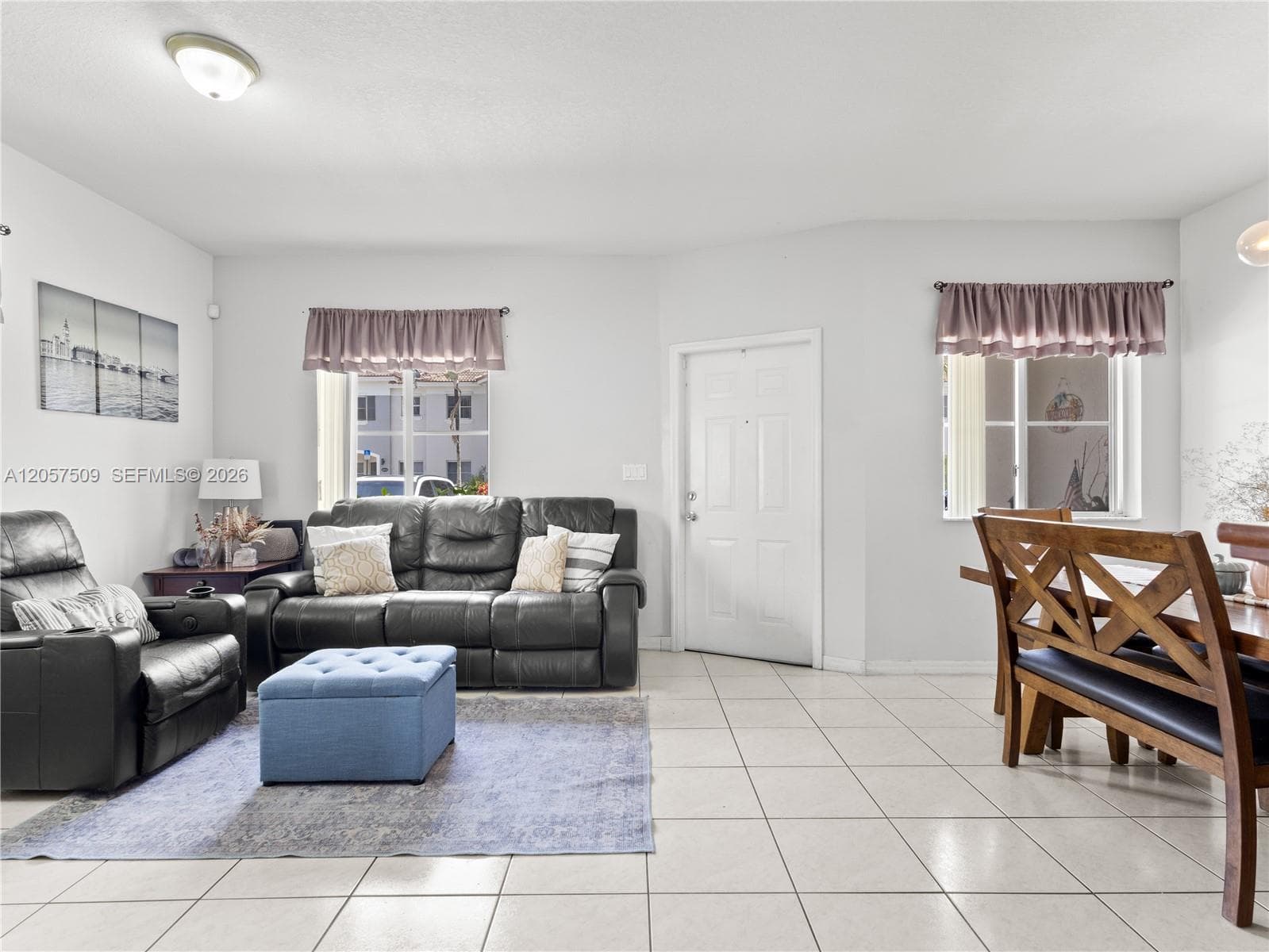 1651 SE 31st Ct, Homestead, FL 33035 — zdjęcie 2
