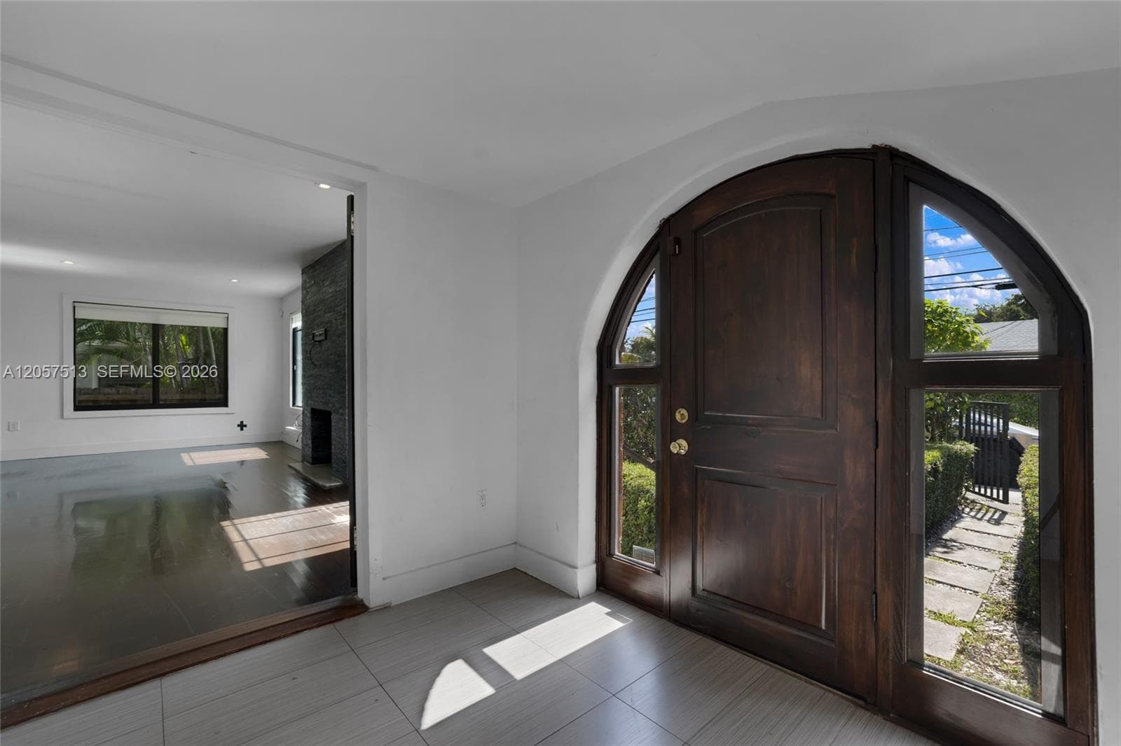7020 NE 5th Ave, Miami, FL 33138 — zdjęcie 2