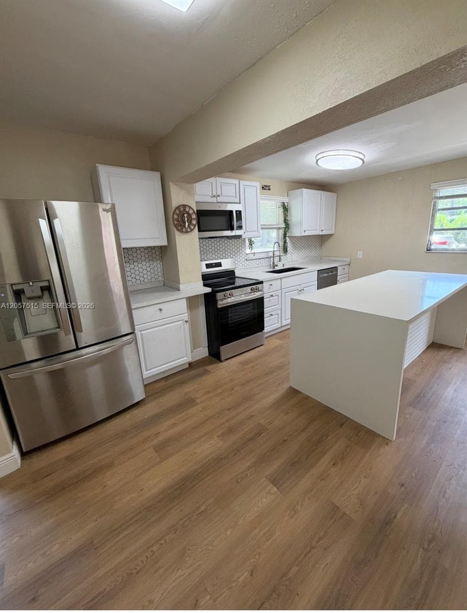 734 SW 8th St, Dania Beach, FL 33004